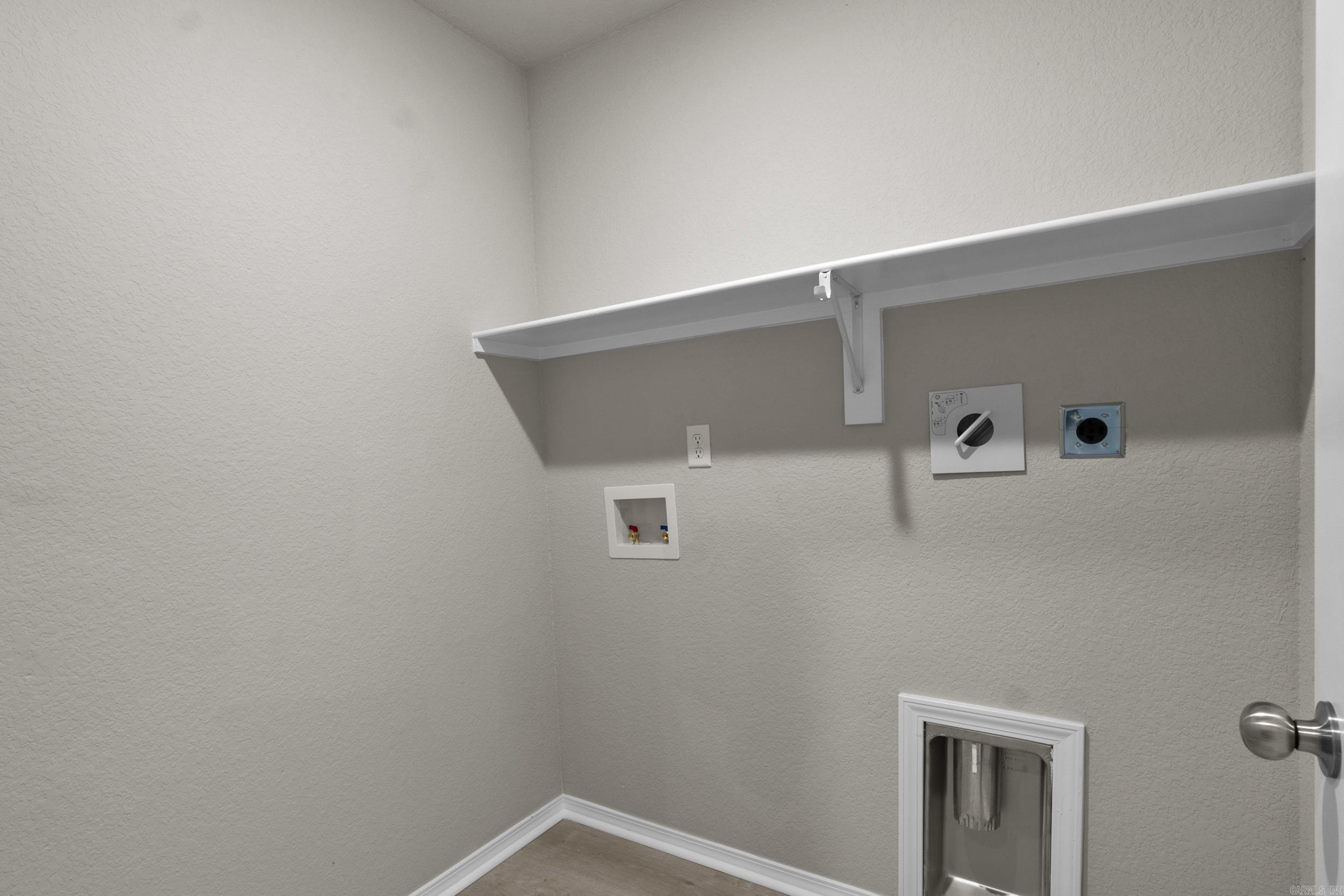 DEERFIELD ESTATES - Residential