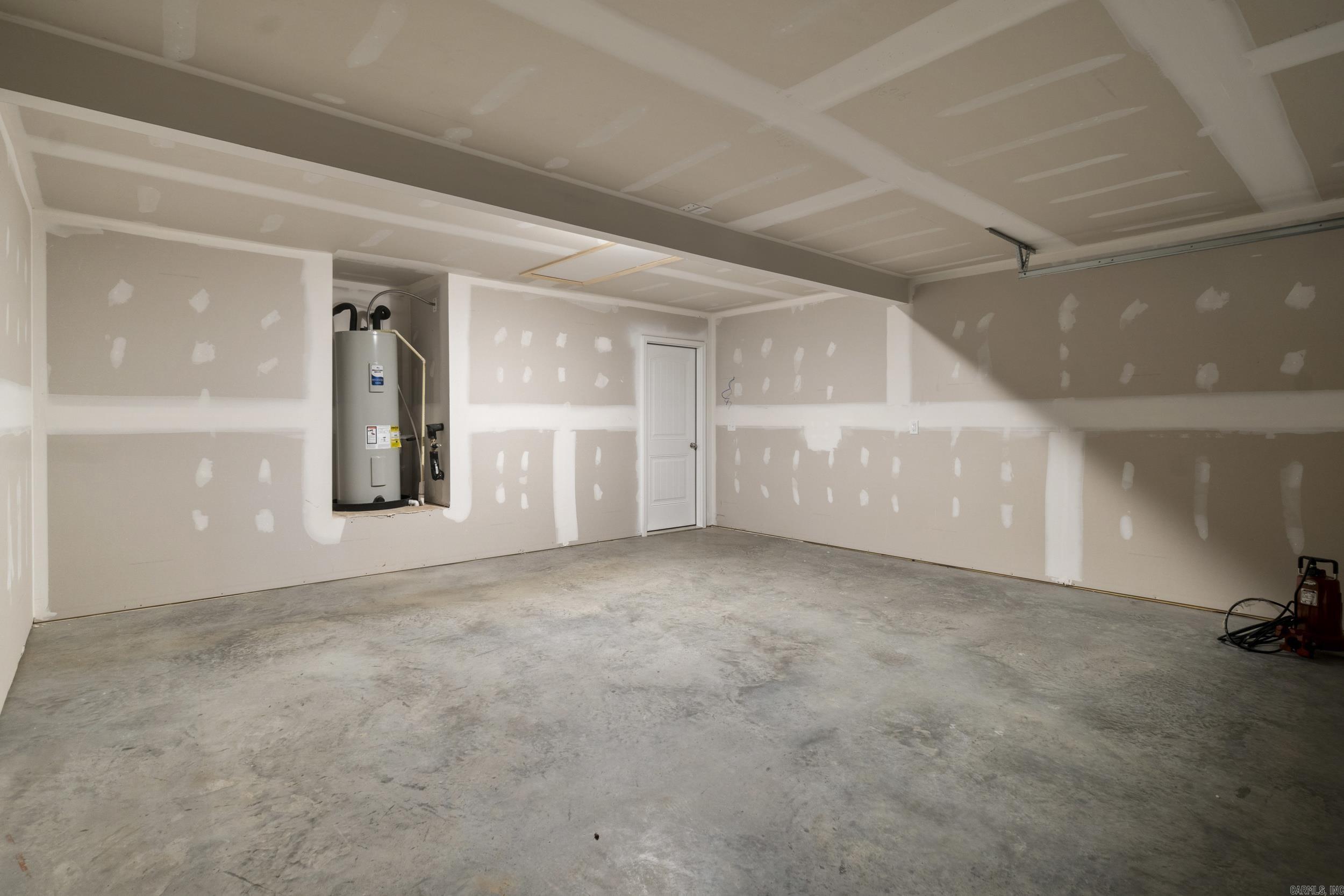 DEERFIELD ESTATES - Residential