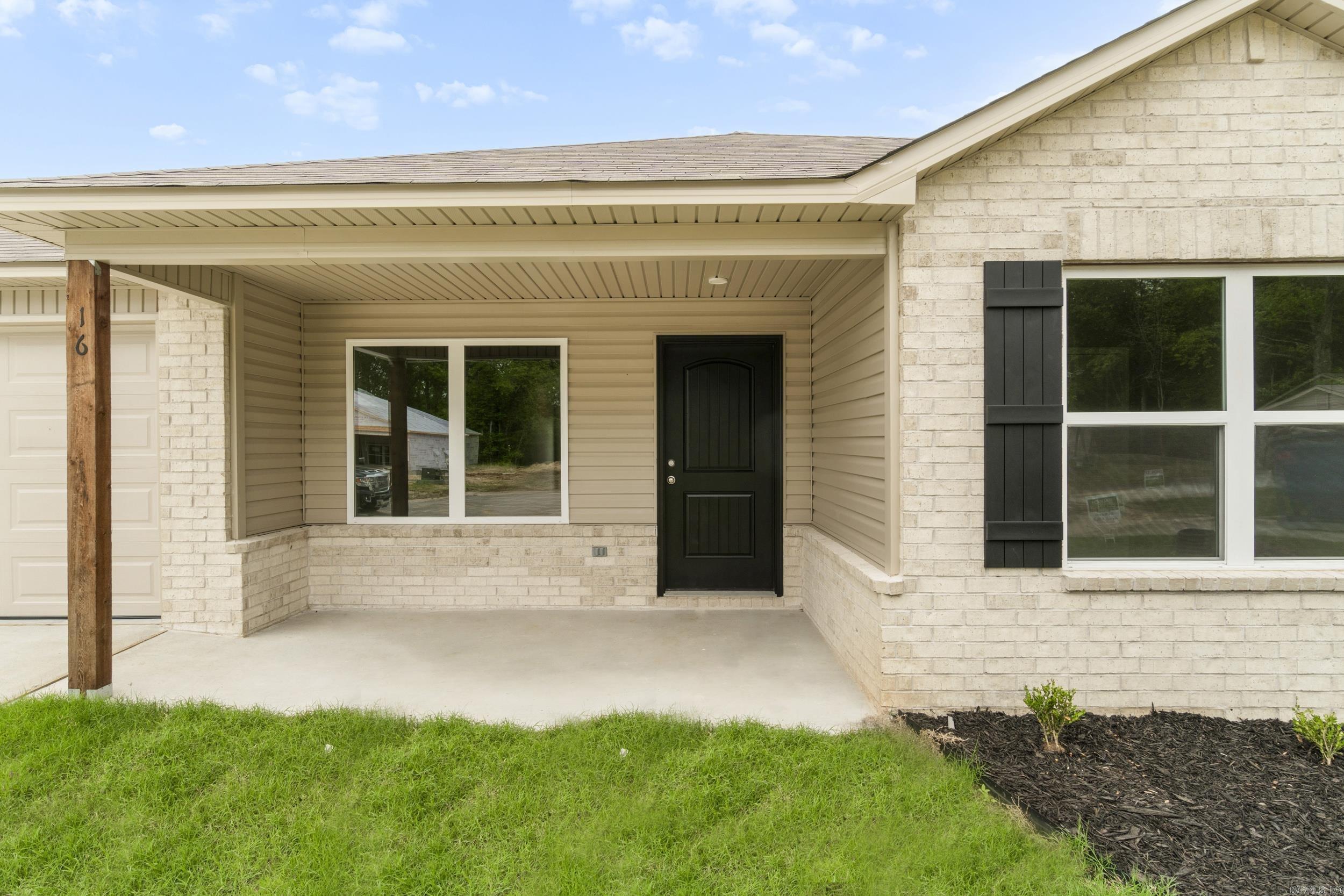 DEERFIELD ESTATES - Residential