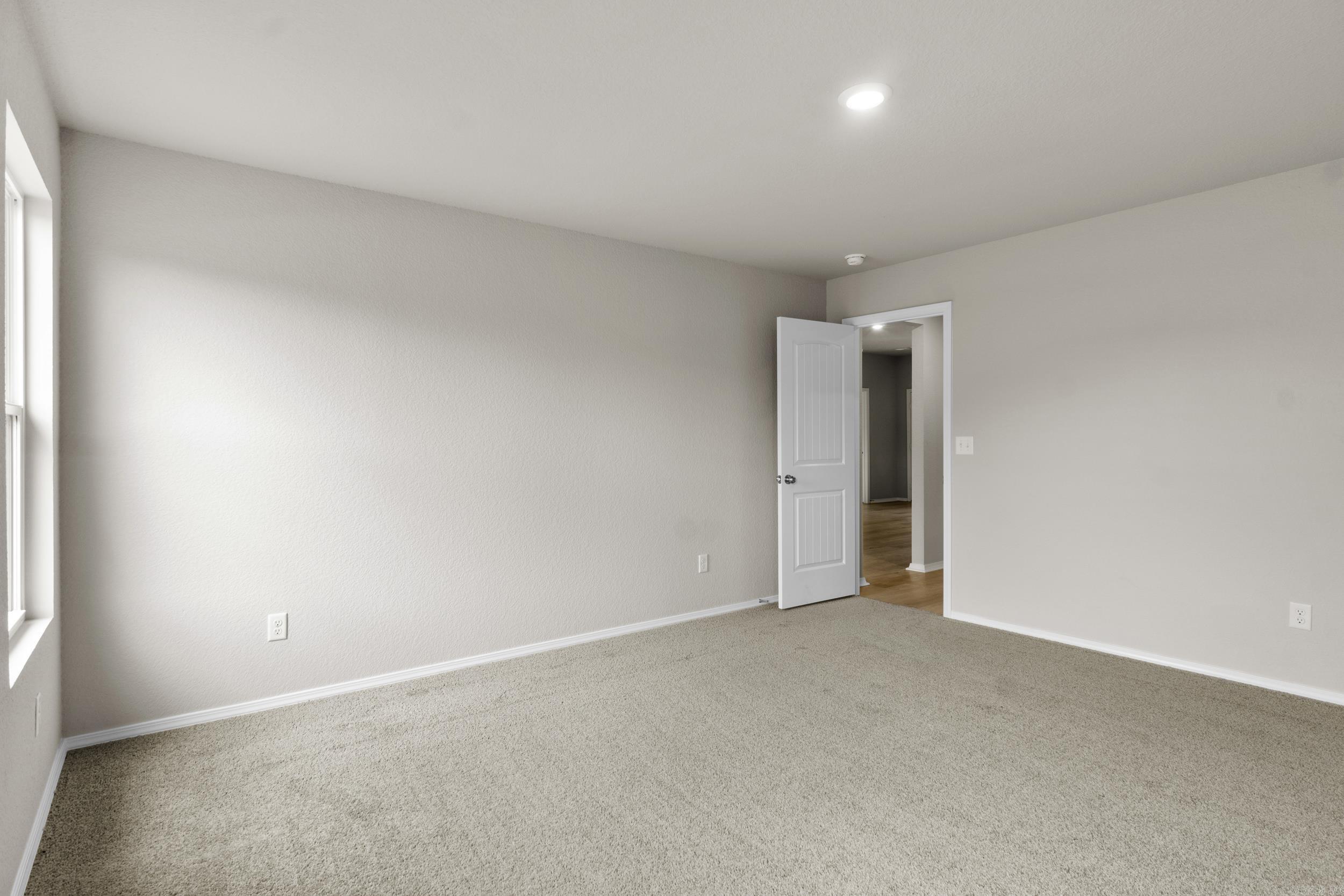 DEERFIELD ESTATES - Residential