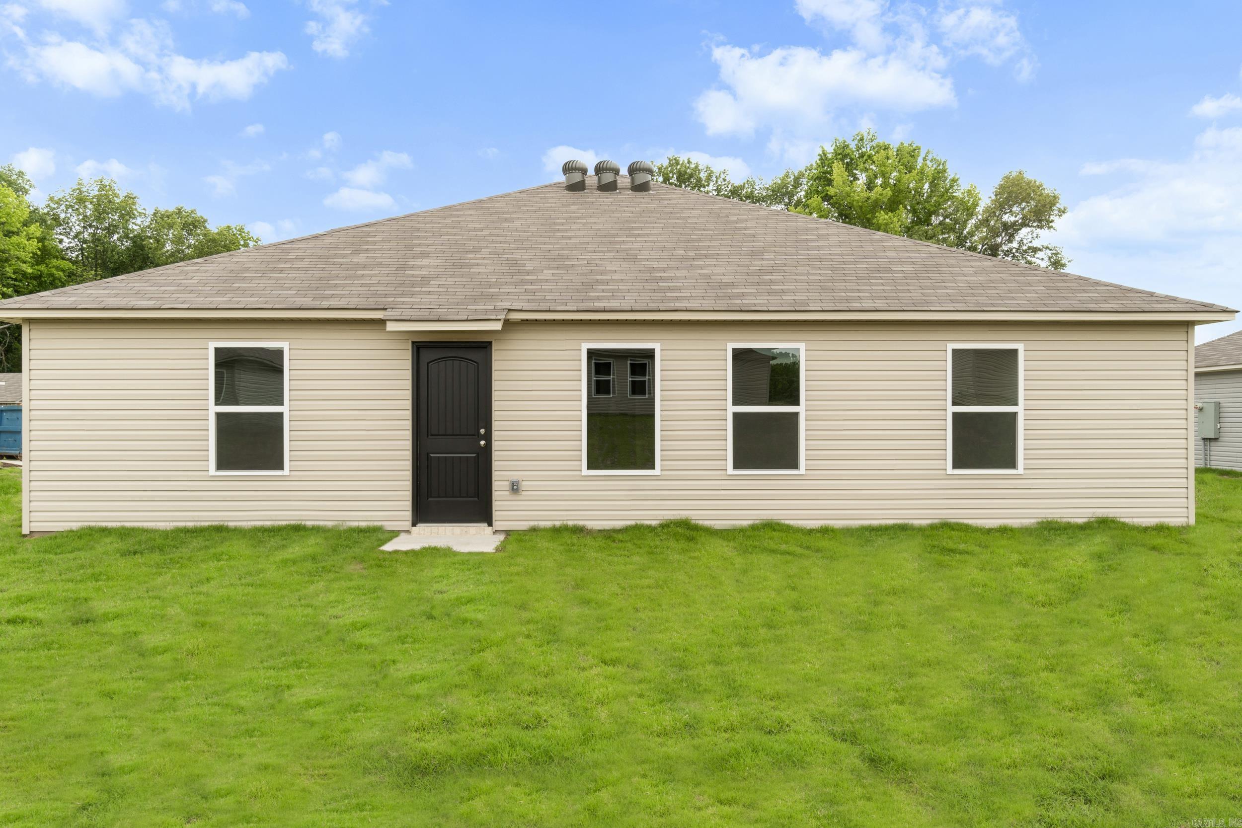 DEERFIELD ESTATES - Residential