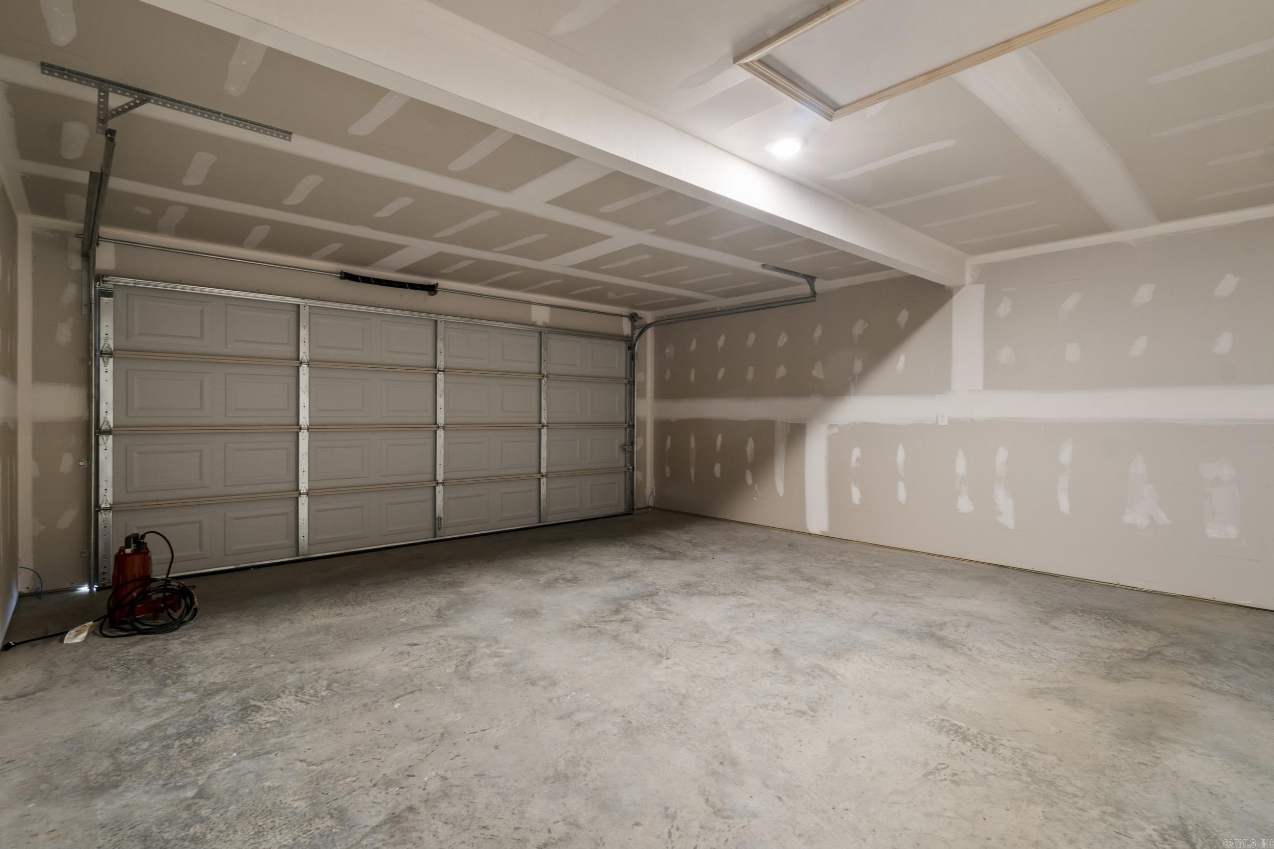 DEERFIELD ESTATES - Residential