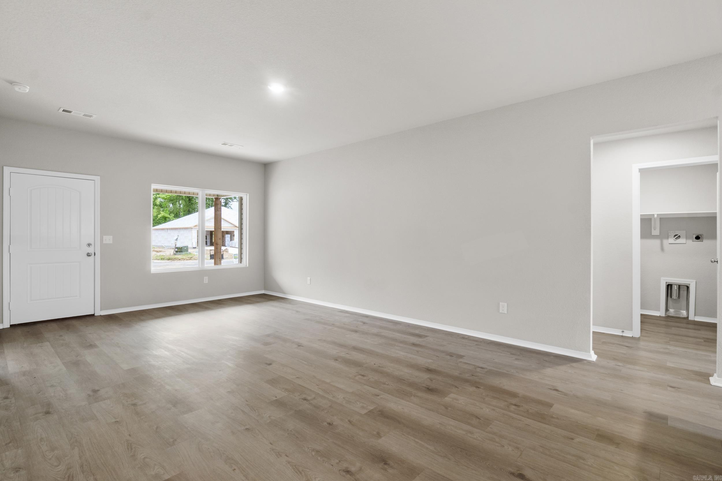 DEERFIELD ESTATES - Residential