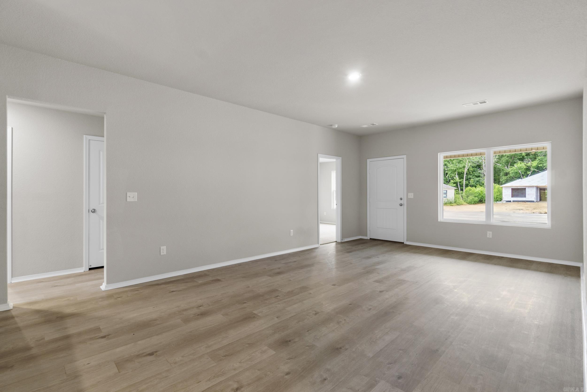 DEERFIELD ESTATES - Residential