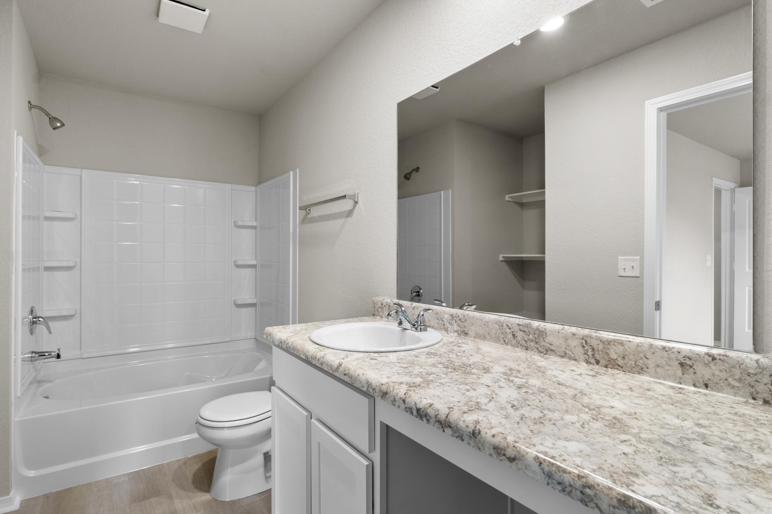 DEERFIELD ESTATES - Residential