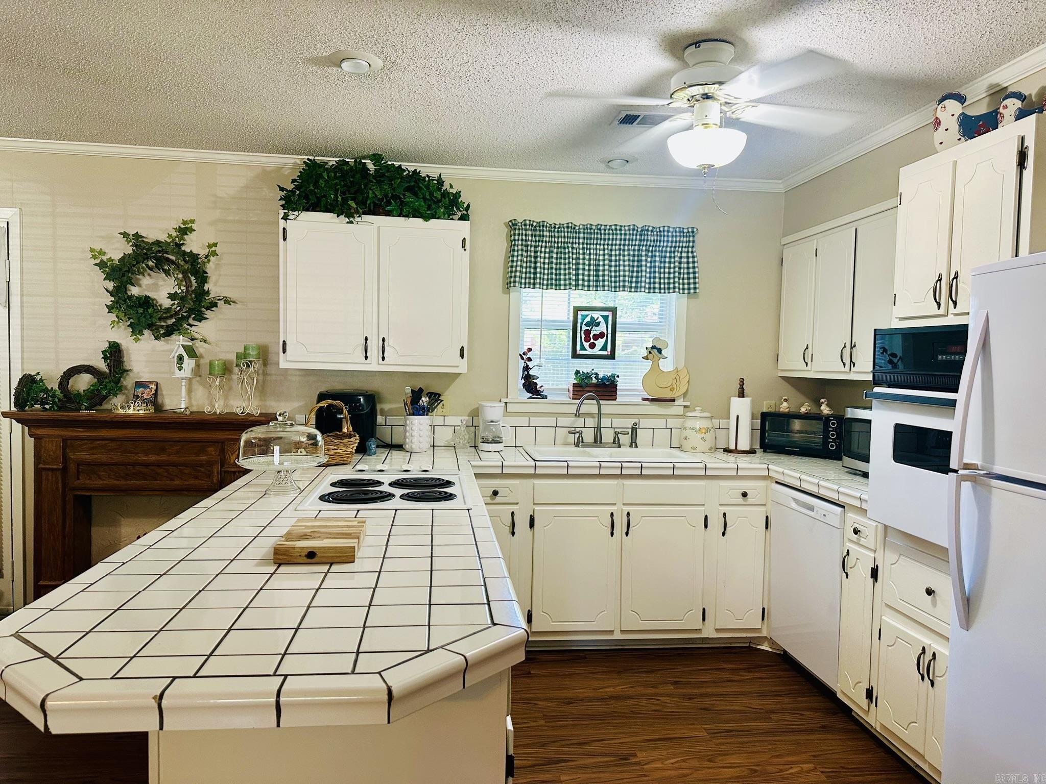 FOREST PARK G - Residential