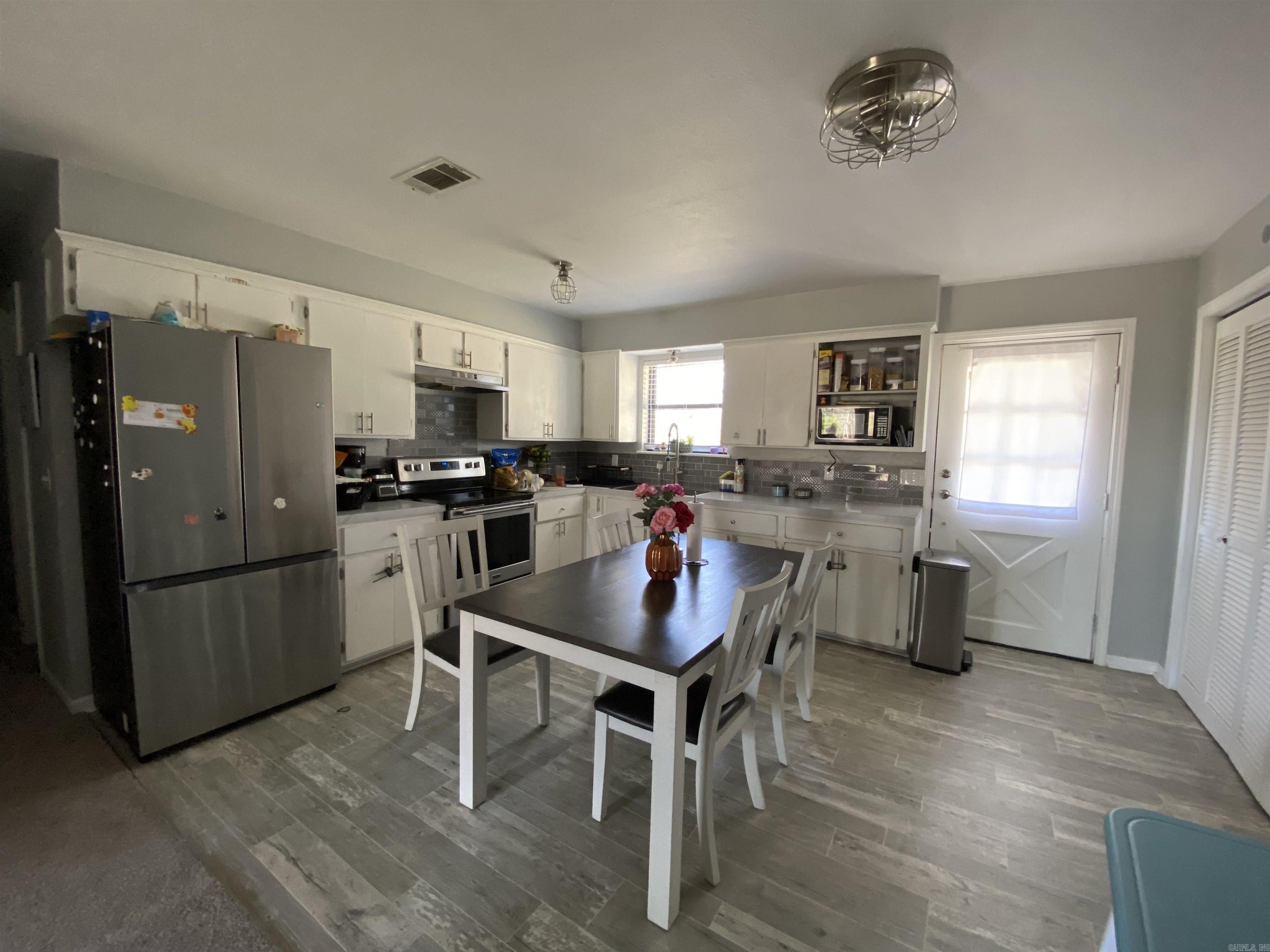 D&M Estates - Residential