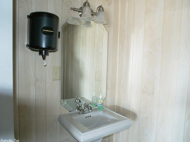 Searcy - Commercial Sale