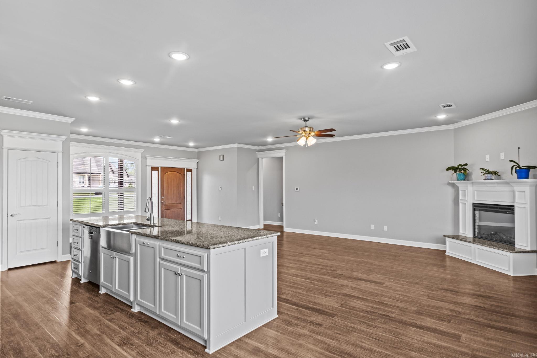 MOUNT TABOR ESTATES - Residential