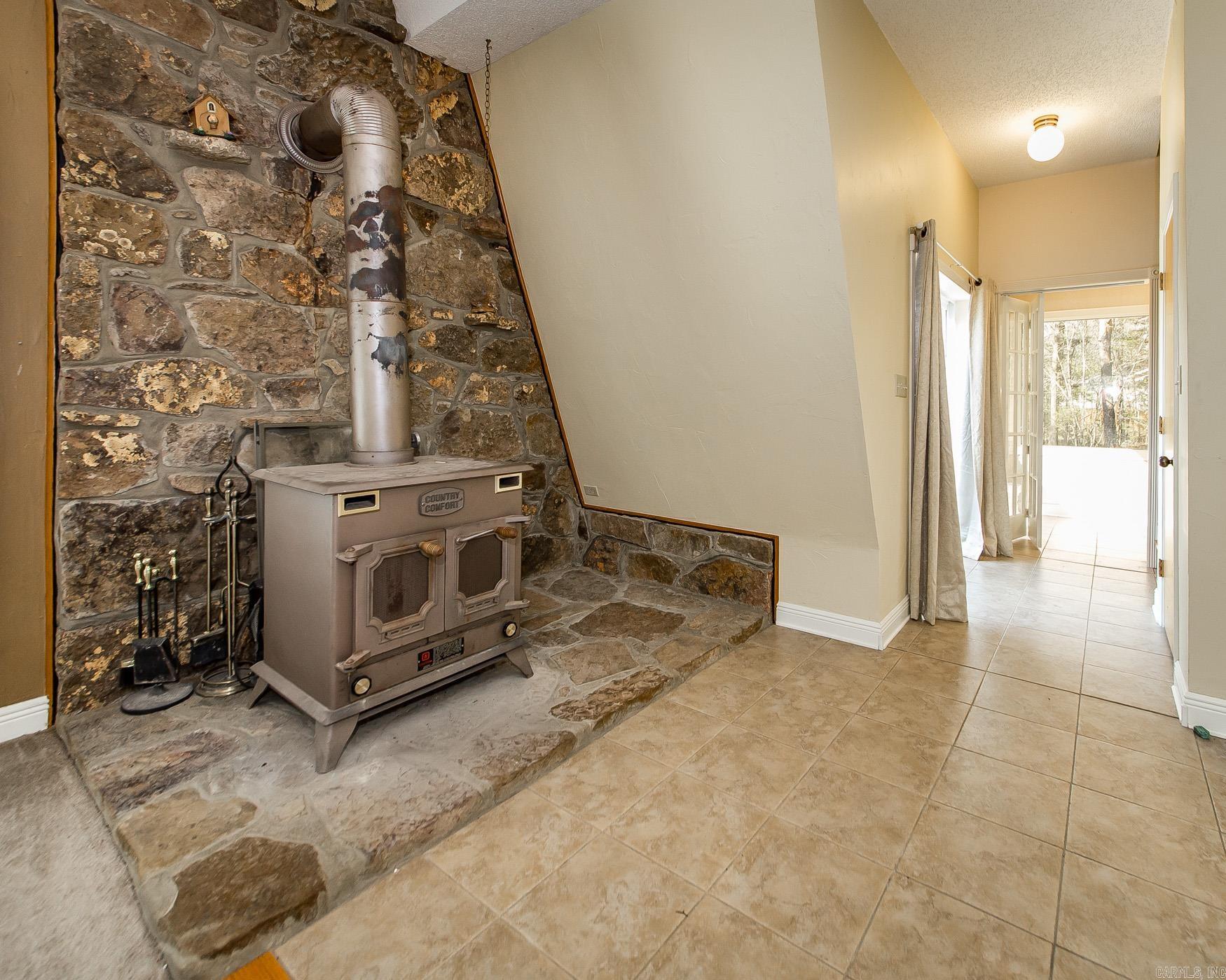 MOUNTAIN RANCH - Residential