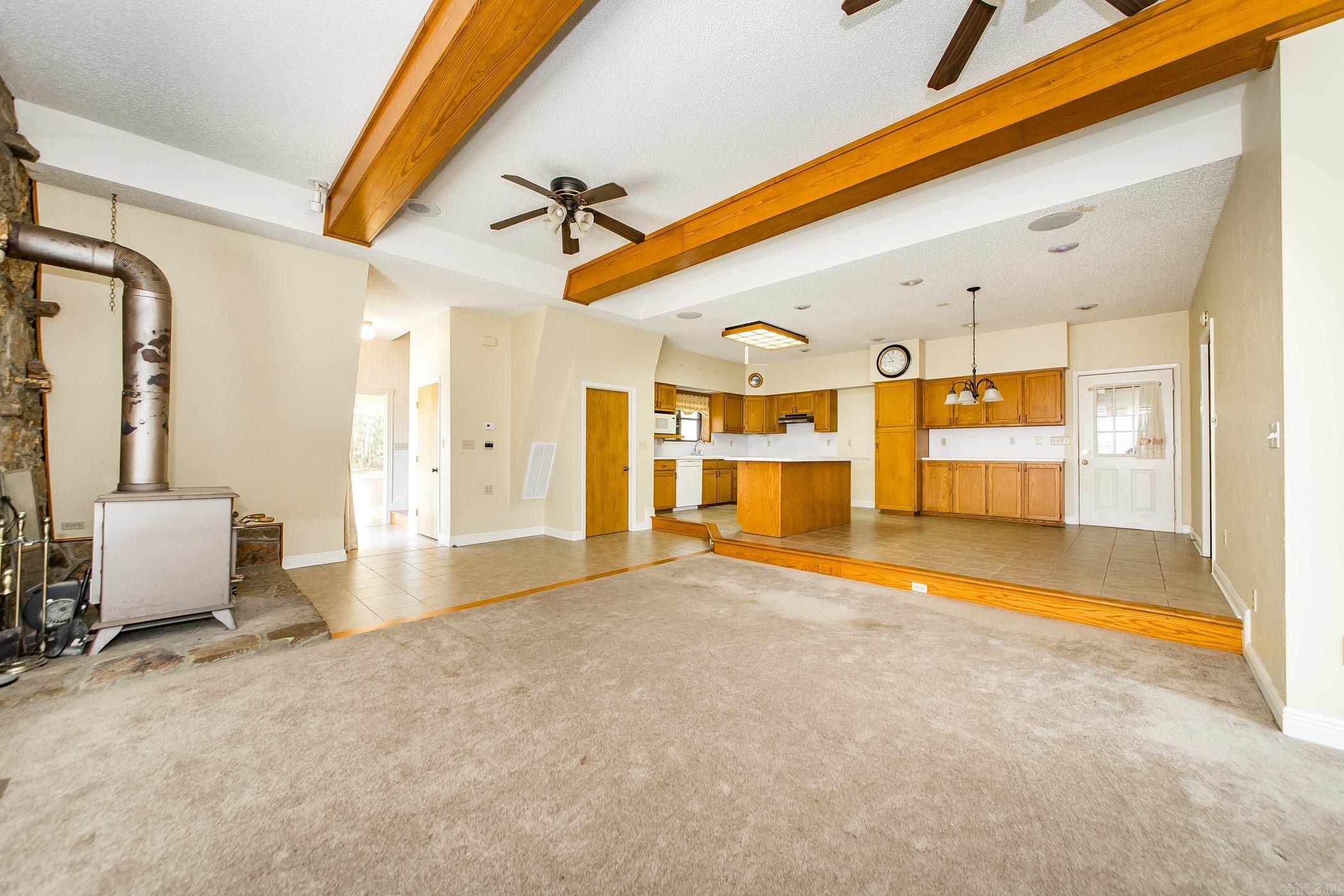 MOUNTAIN RANCH - Residential