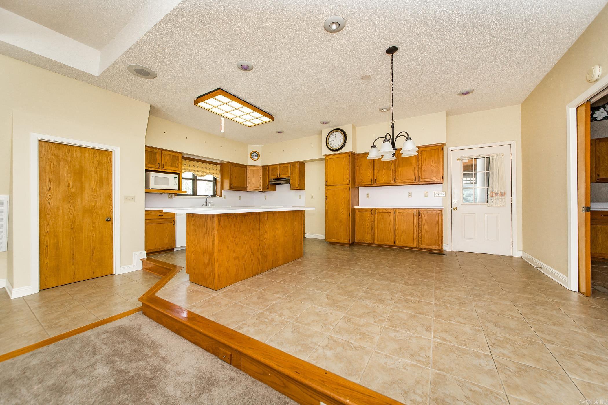 MOUNTAIN RANCH - Residential