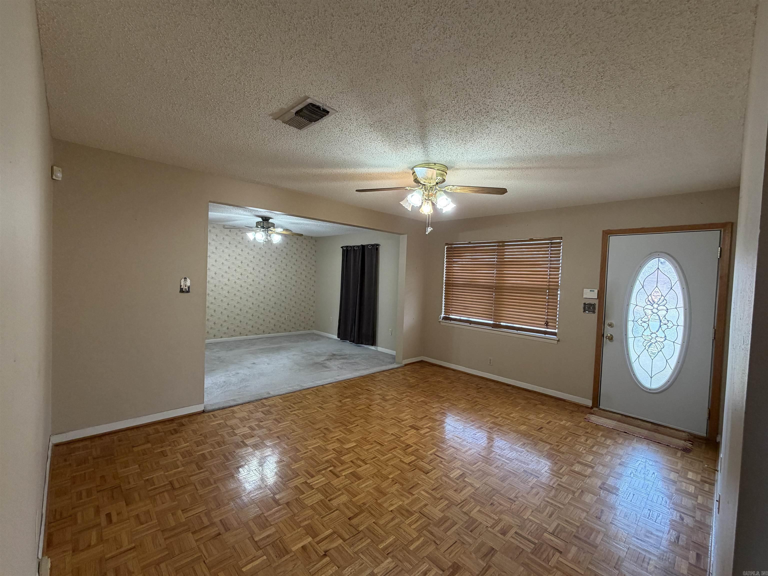 BELMONT - Residential