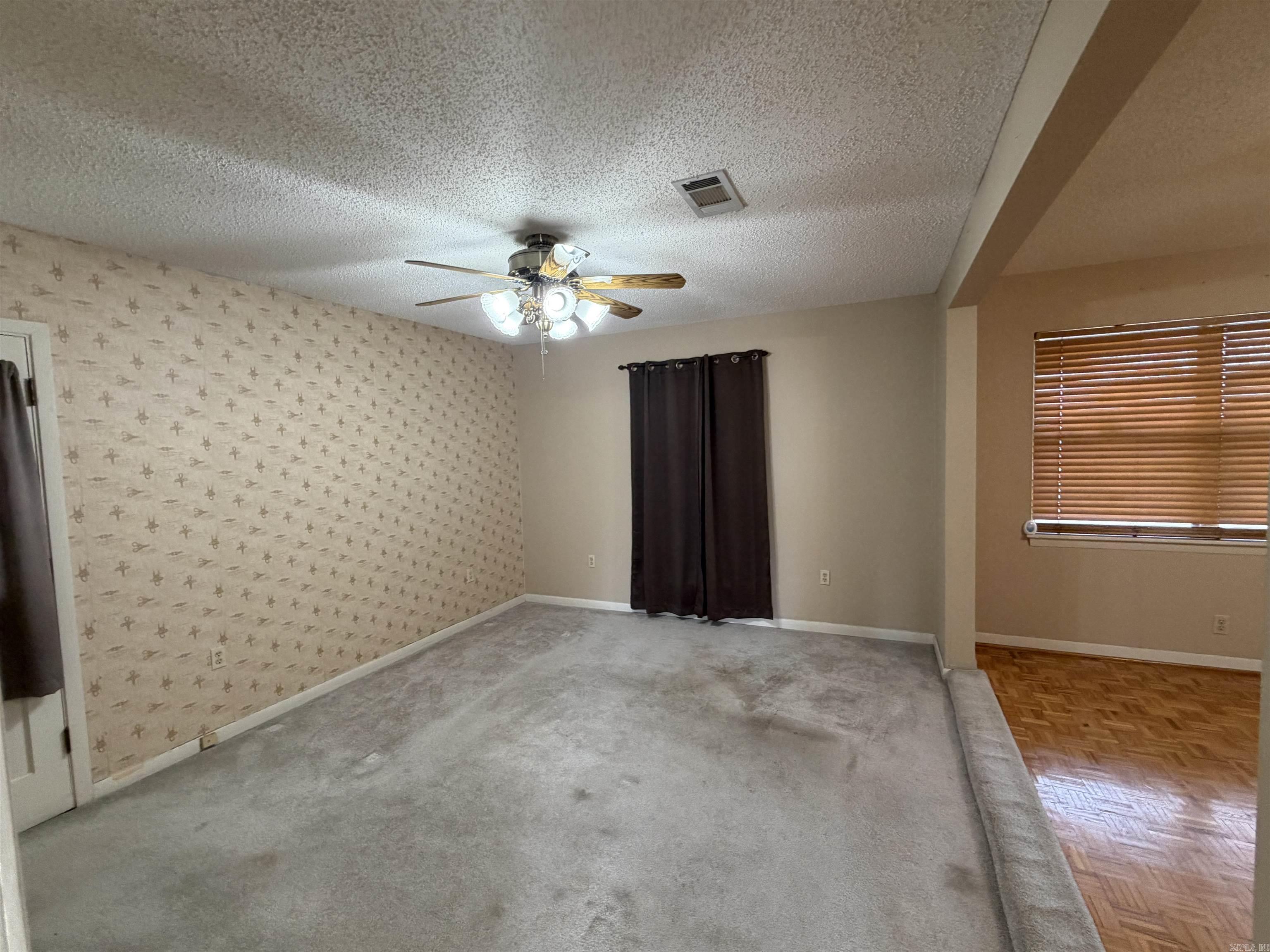 BELMONT - Residential