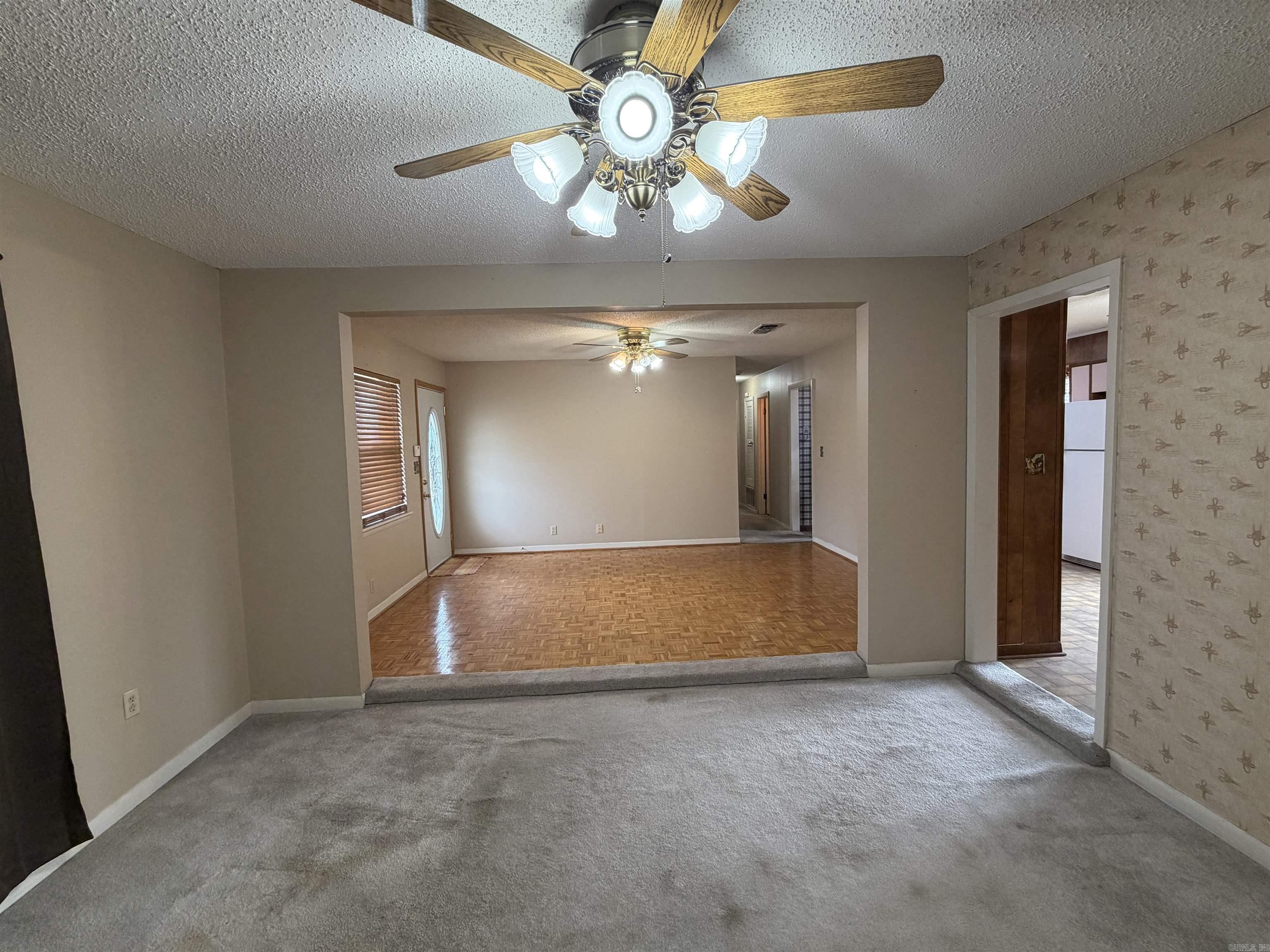 BELMONT - Residential