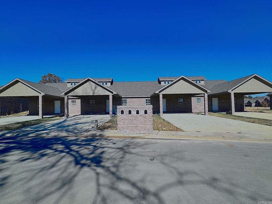 Brand new 2 bedroom and 3 bedroom condo units for sale. Open floor plan, ceramic tile flooring  and tall ceilings.