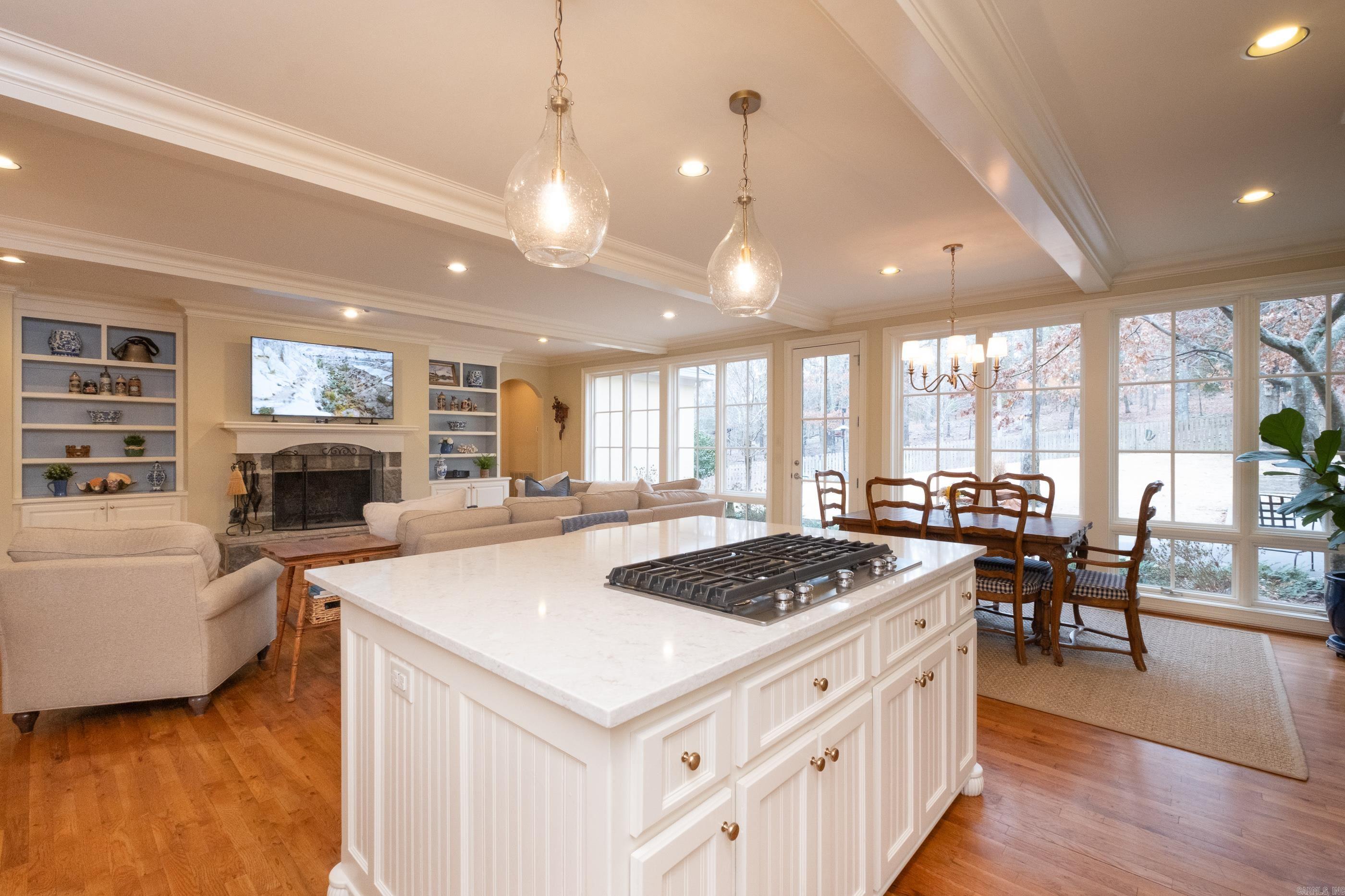 SOMERSETT ESTATES - Residential