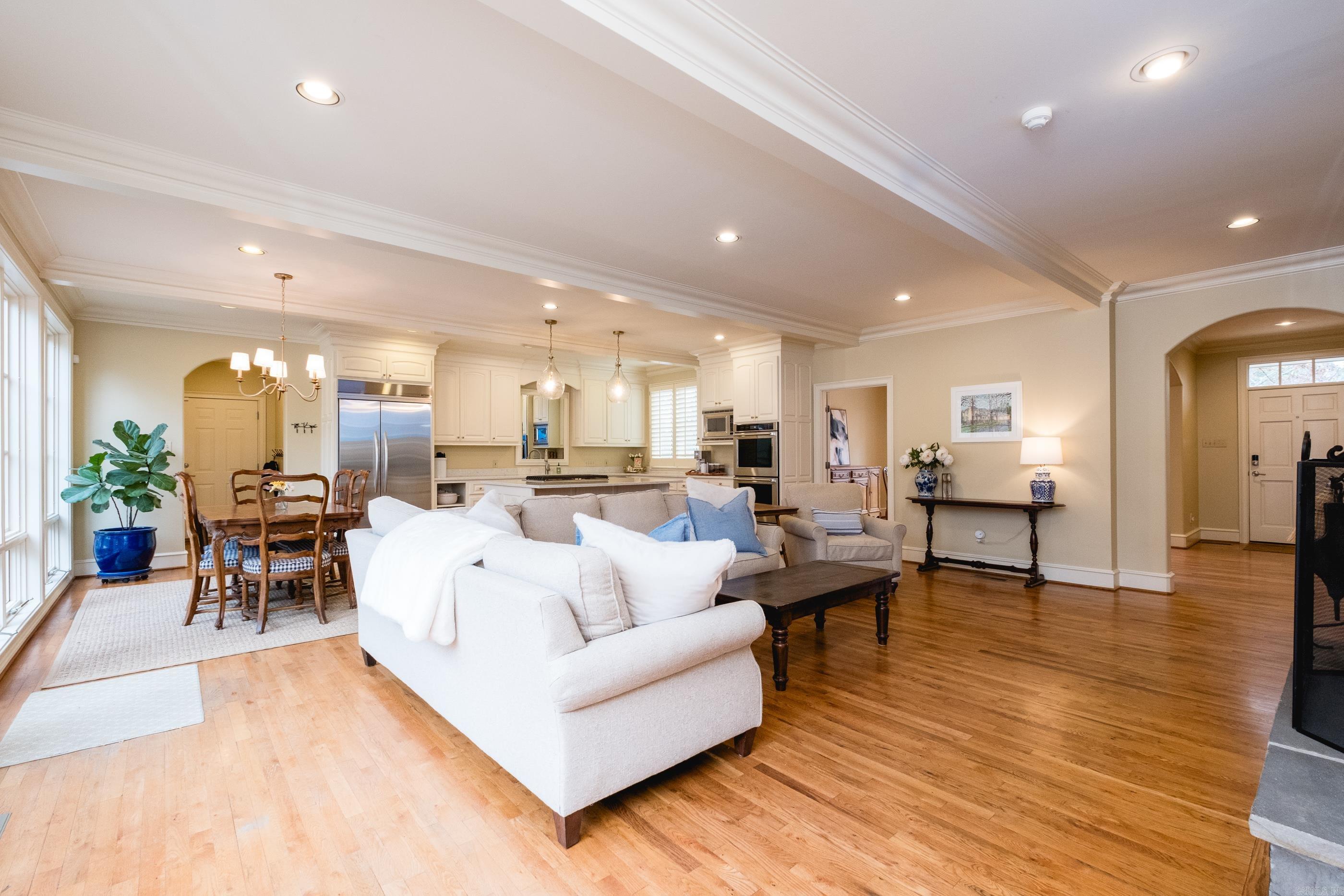 SOMERSETT ESTATES - Residential