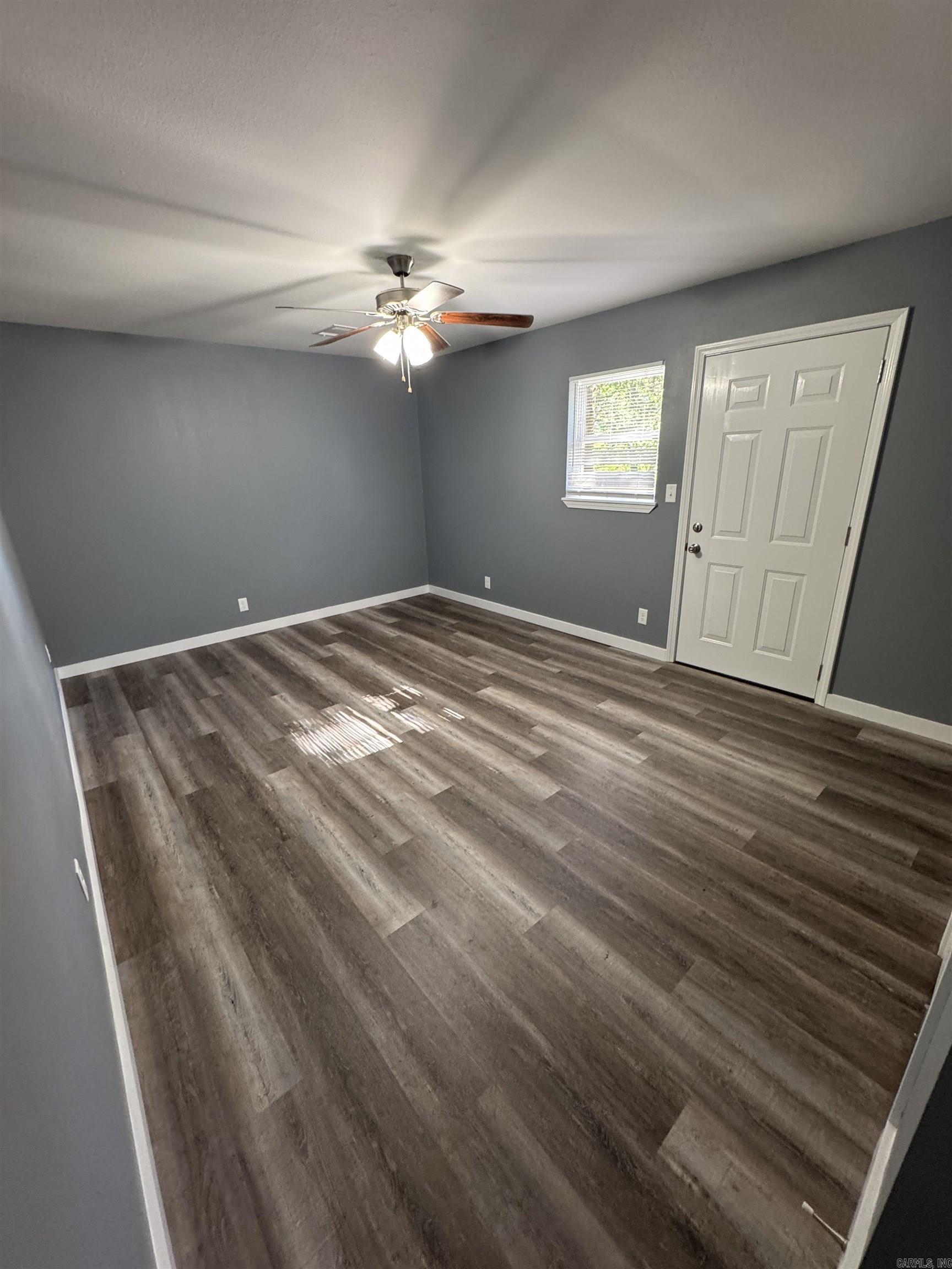 WOODLAND BLUFF - Residential