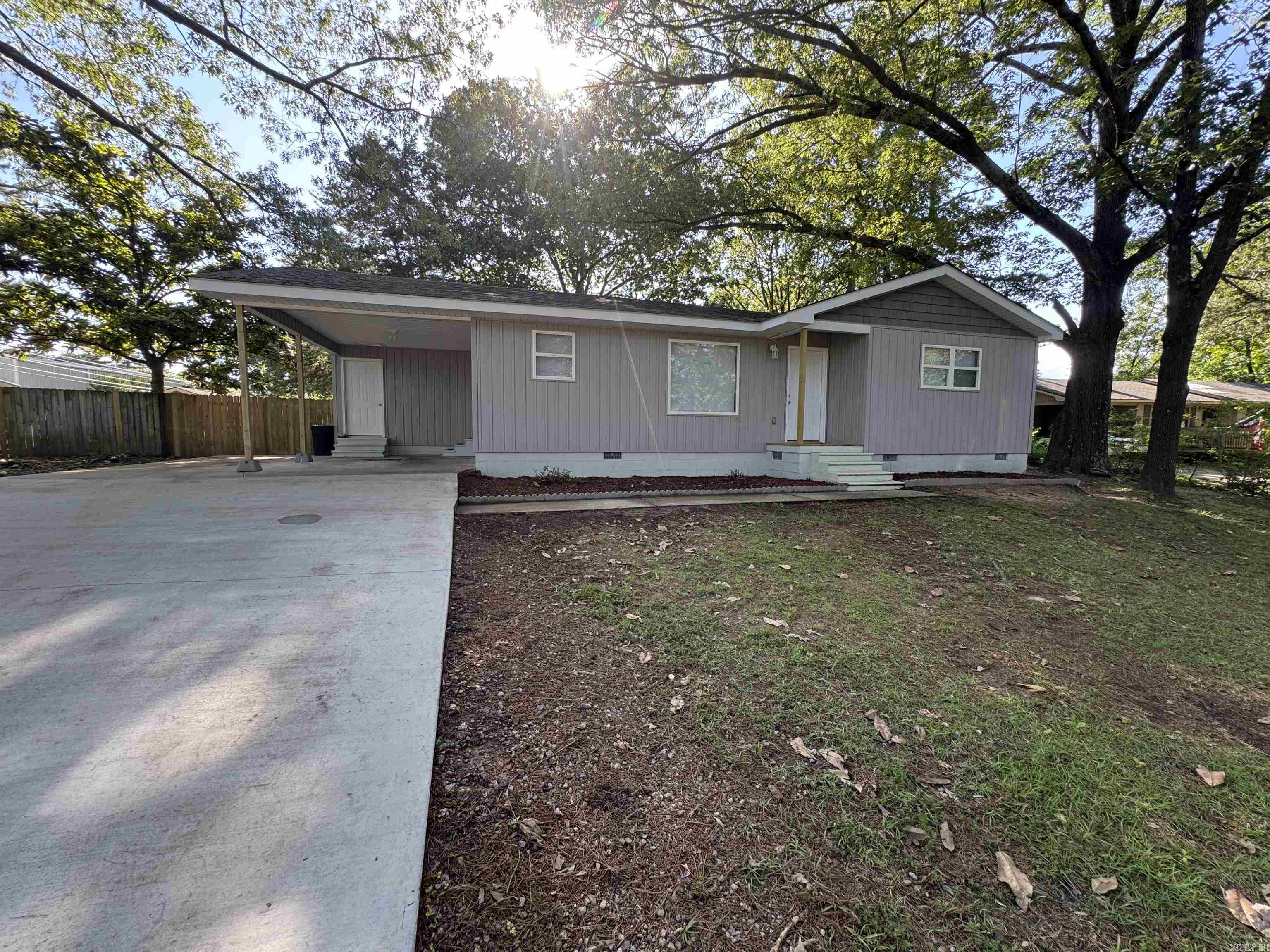 WOODLAND BLUFF - Residential