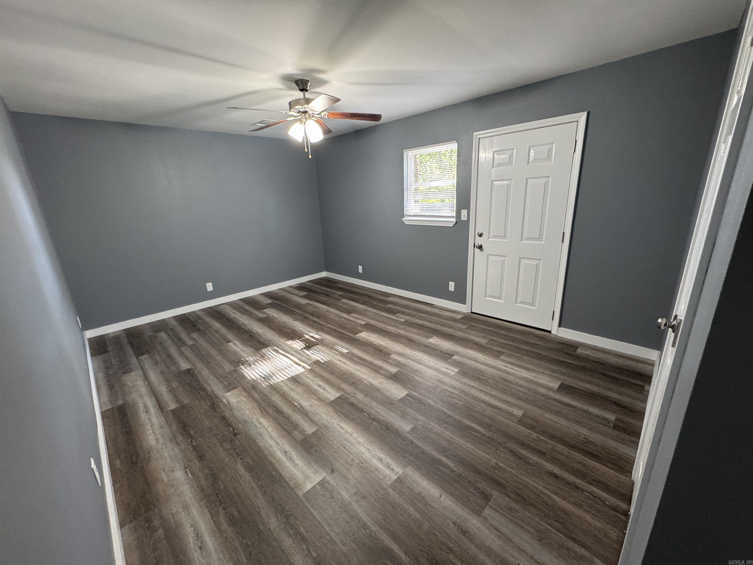 WOODLAND BLUFF - Residential