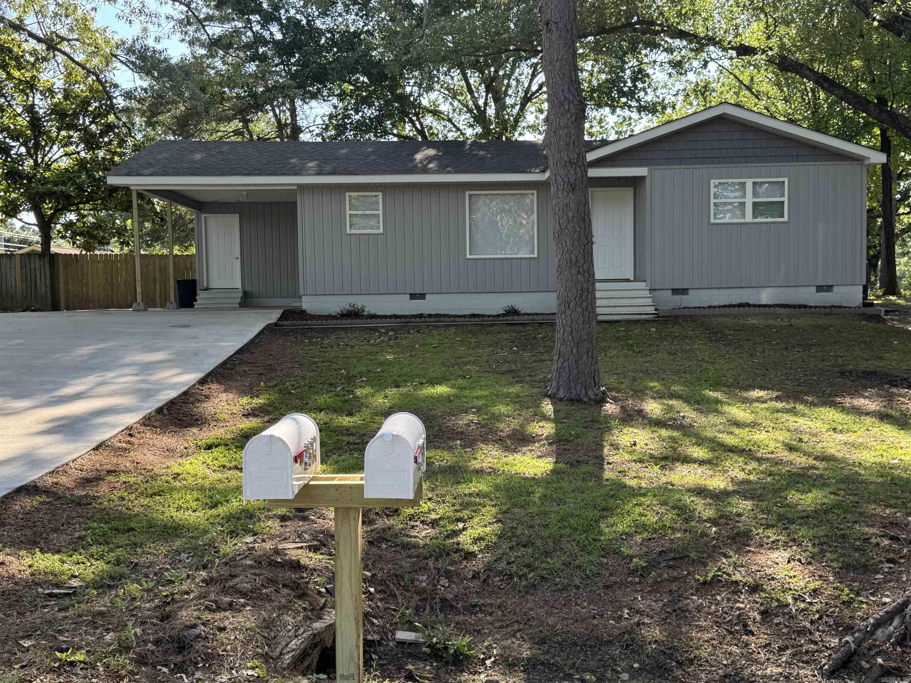 WOODLAND BLUFF - Residential