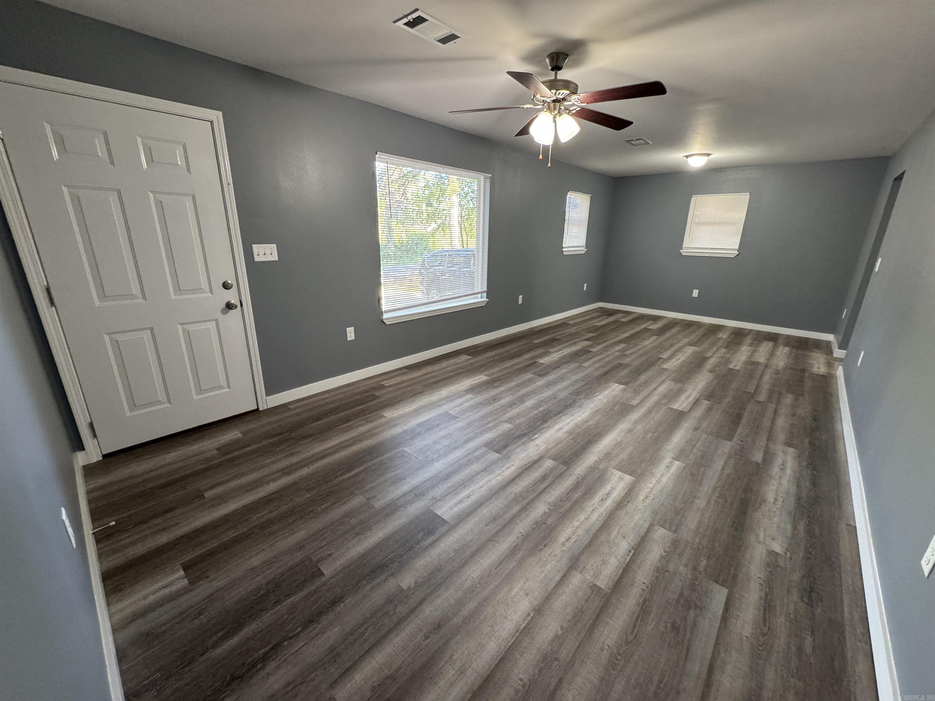 WOODLAND BLUFF - Residential