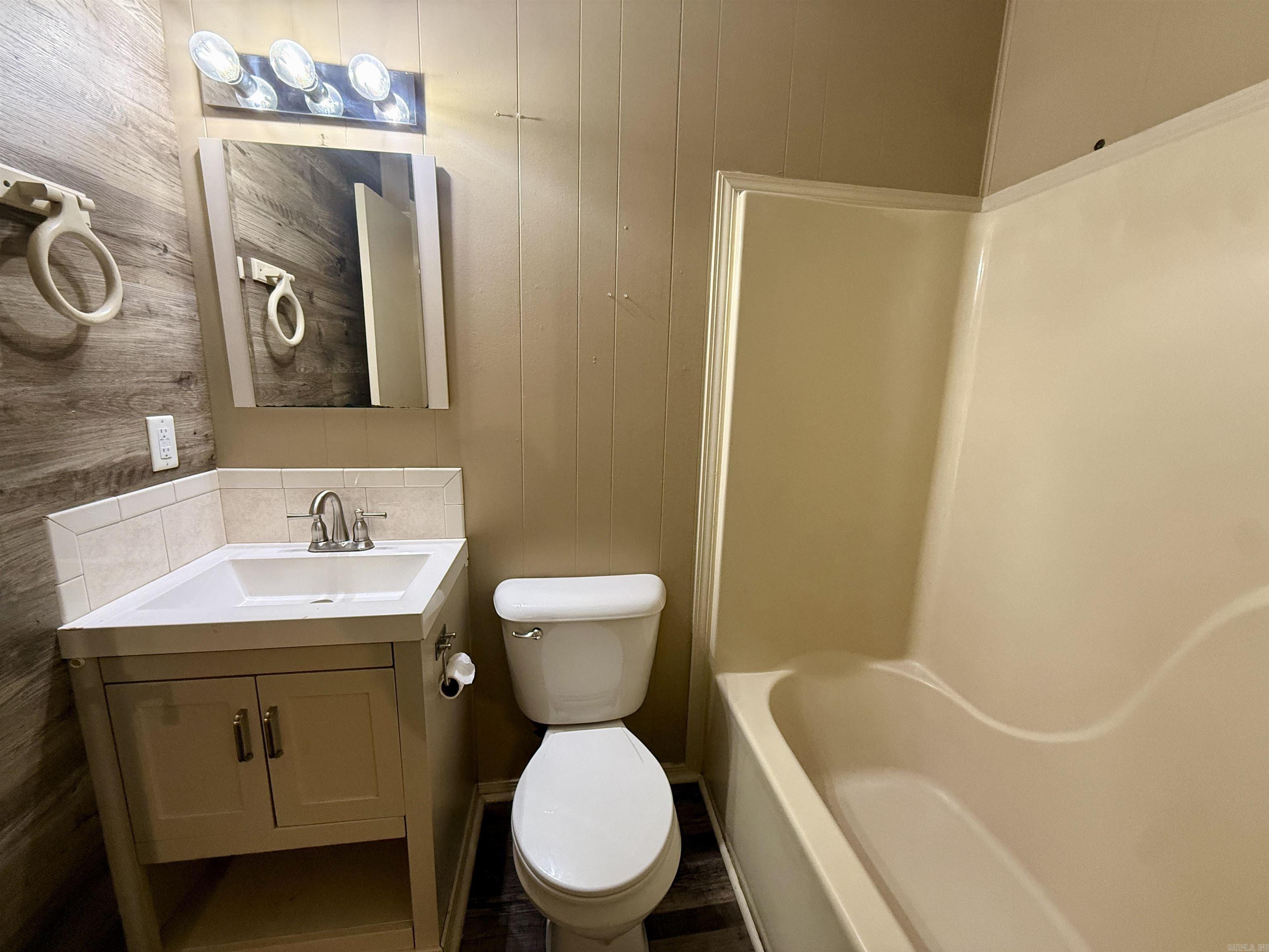 Linwood - Residential Lease