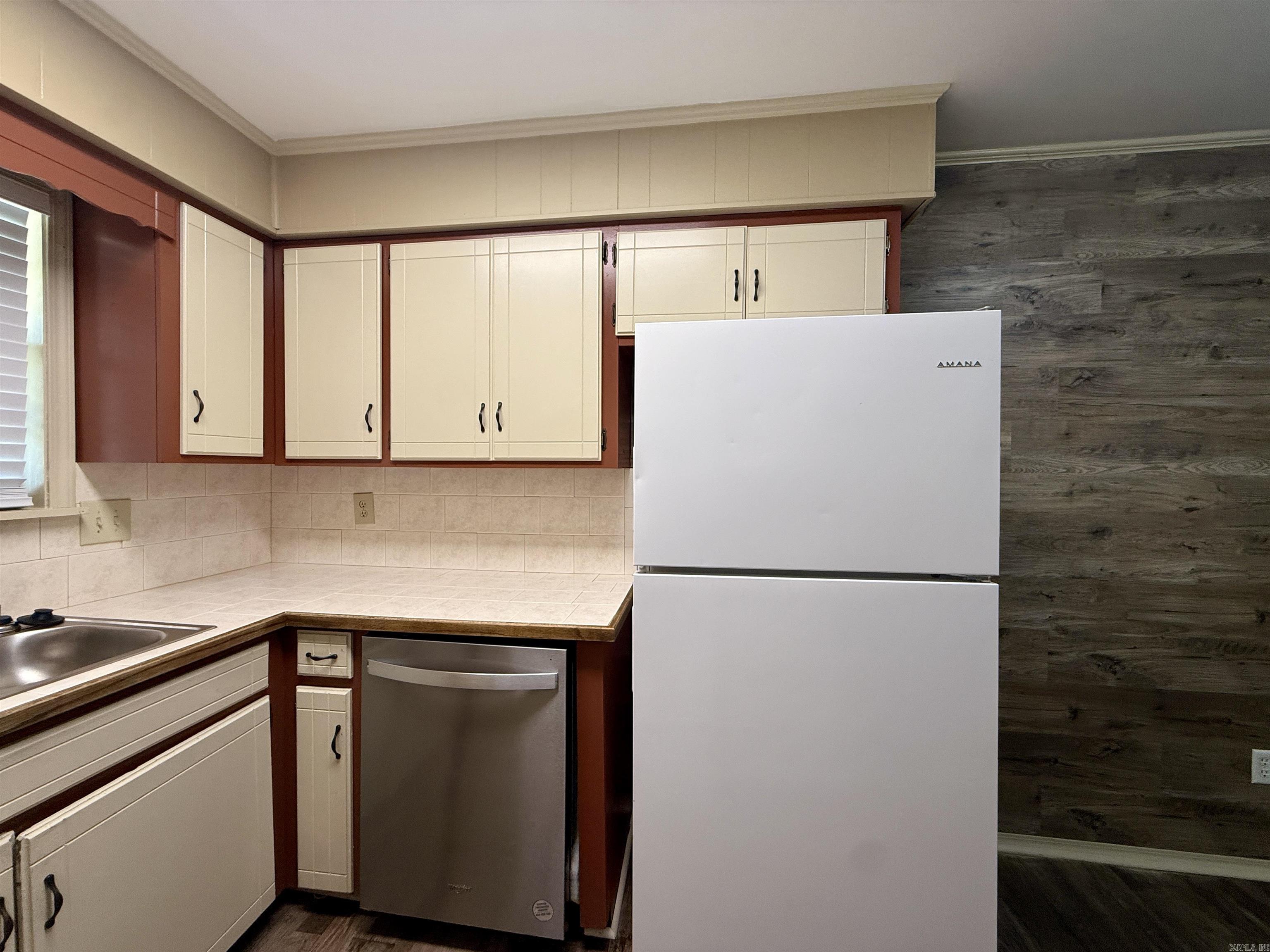 Linwood - Residential Lease