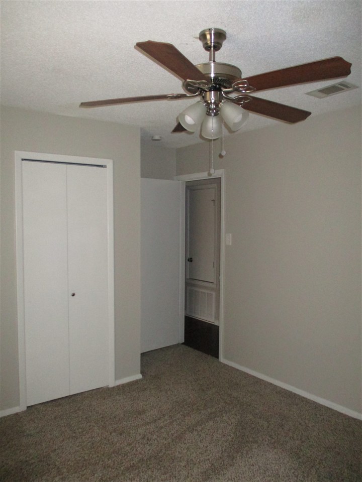 Briarfield - Residential Lease