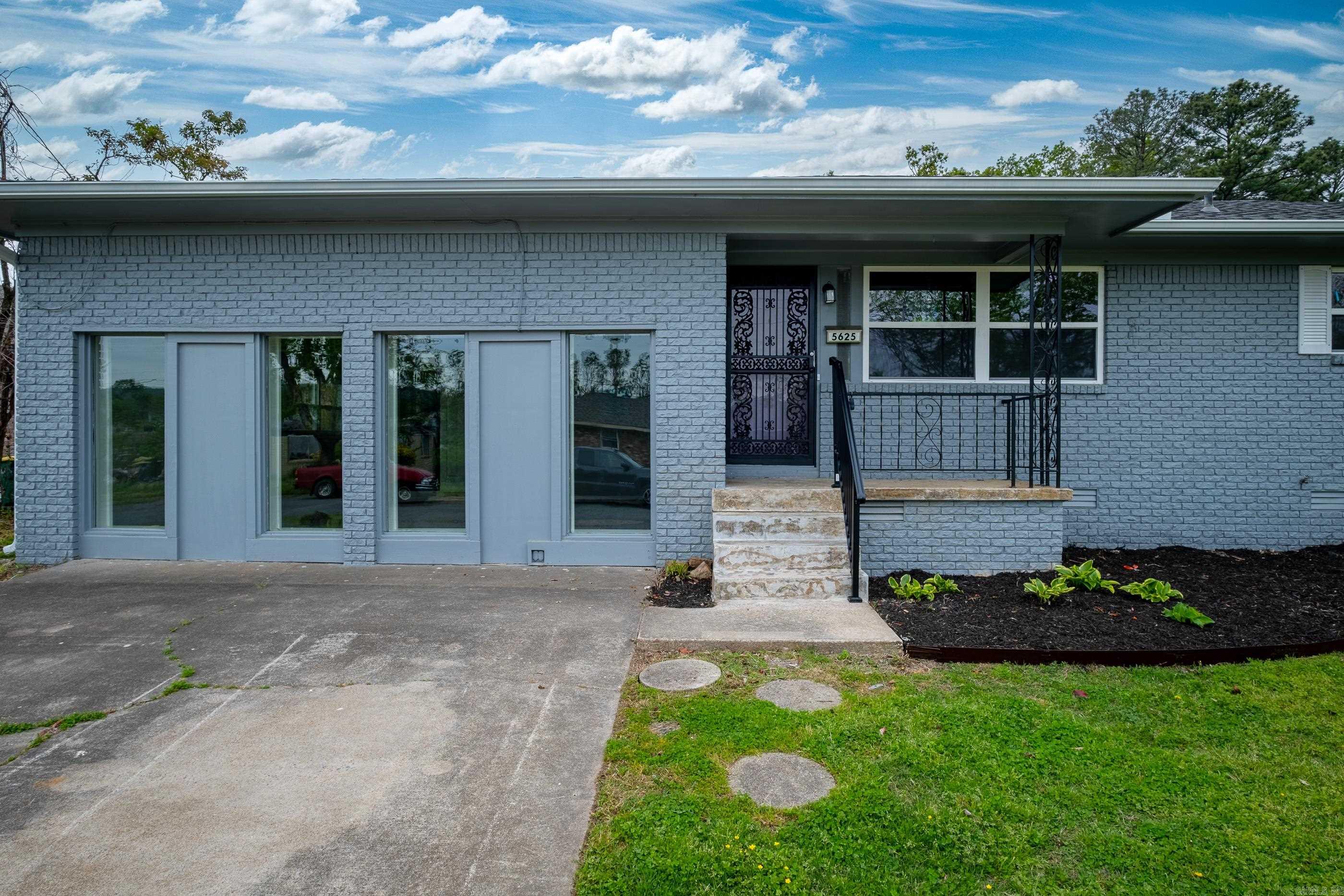 PARK TERRACE - Residential