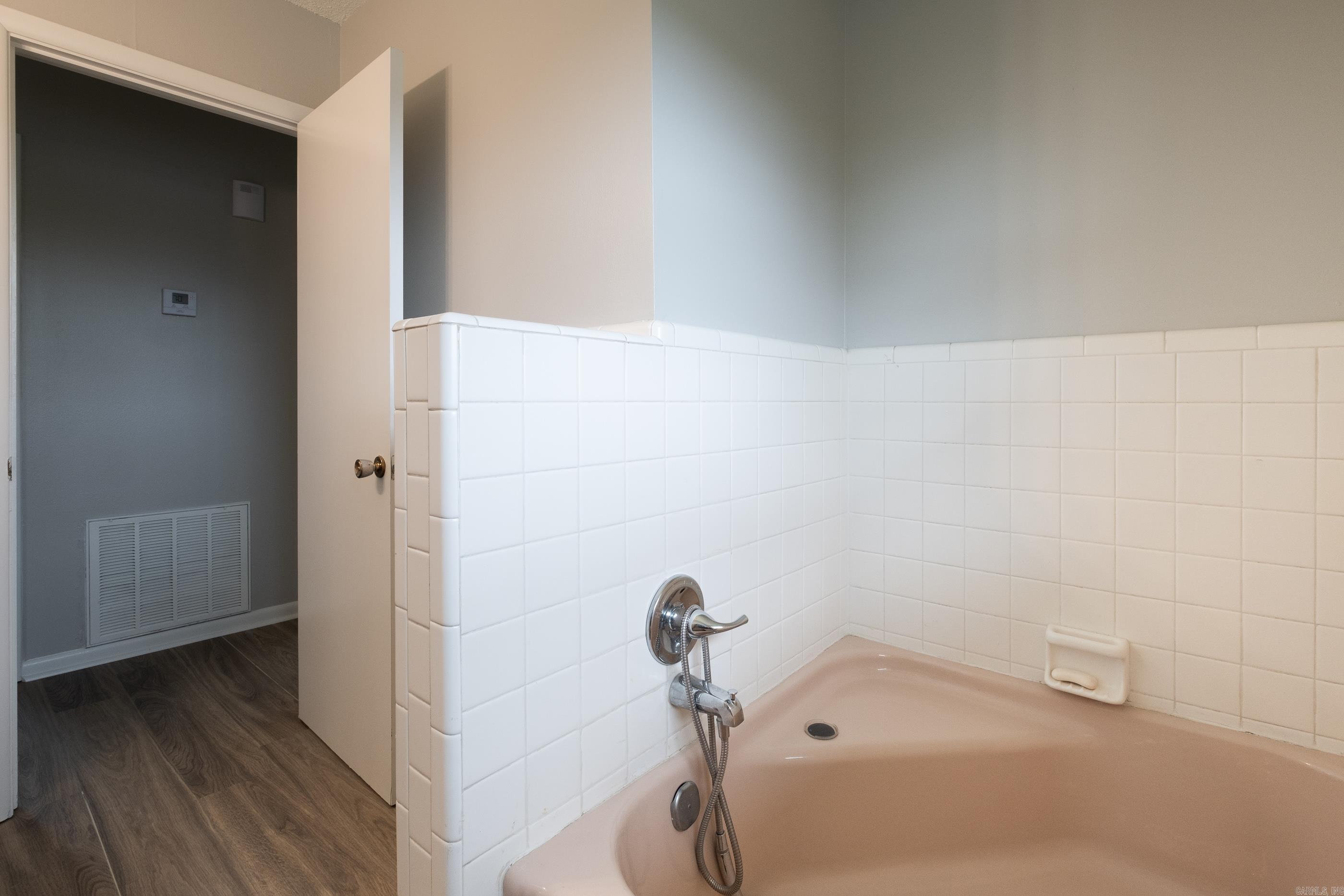 PARK TERRACE - Residential