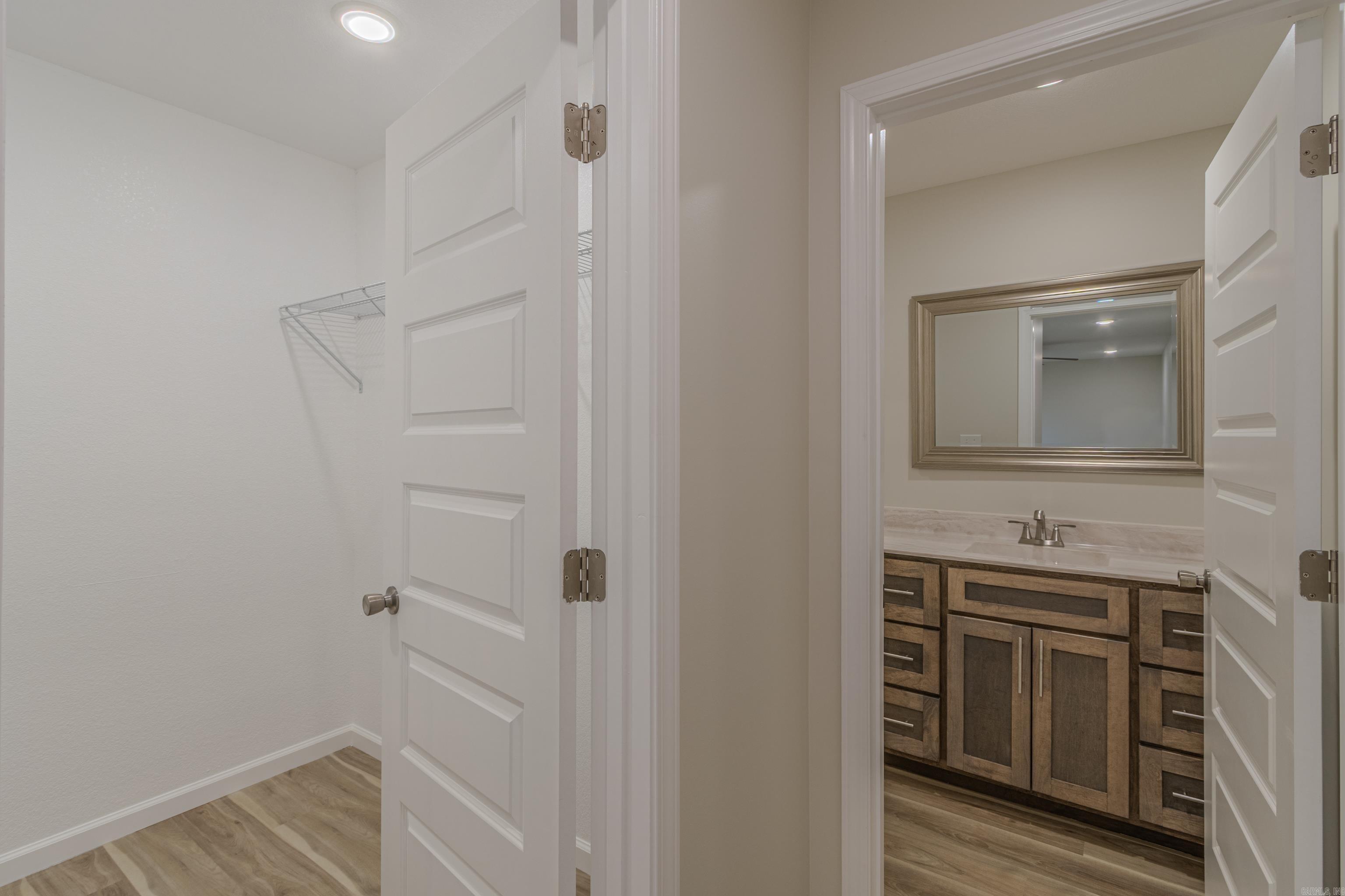 BENONI HARRIS - Residential