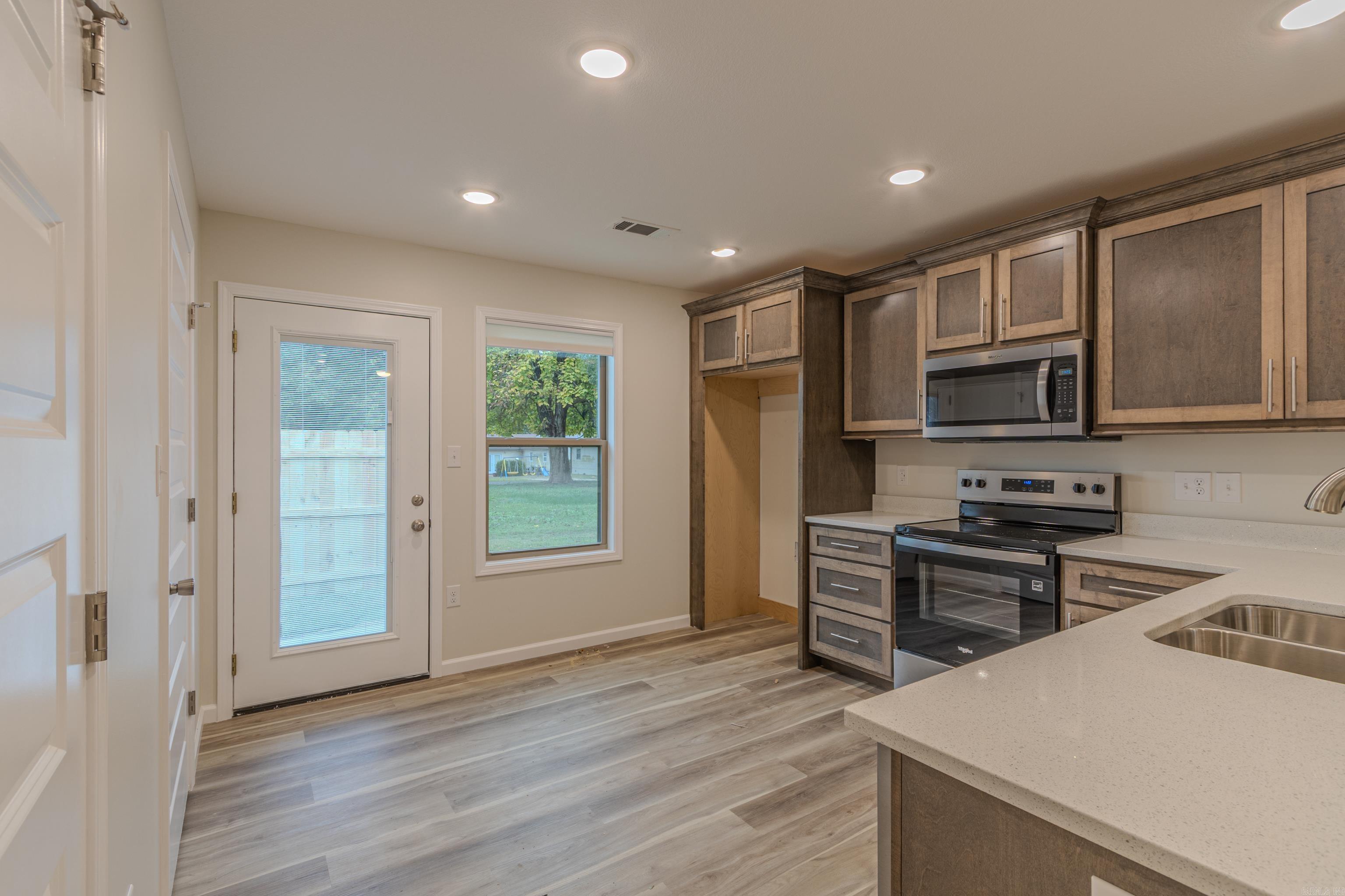 BENONI HARRIS - Residential