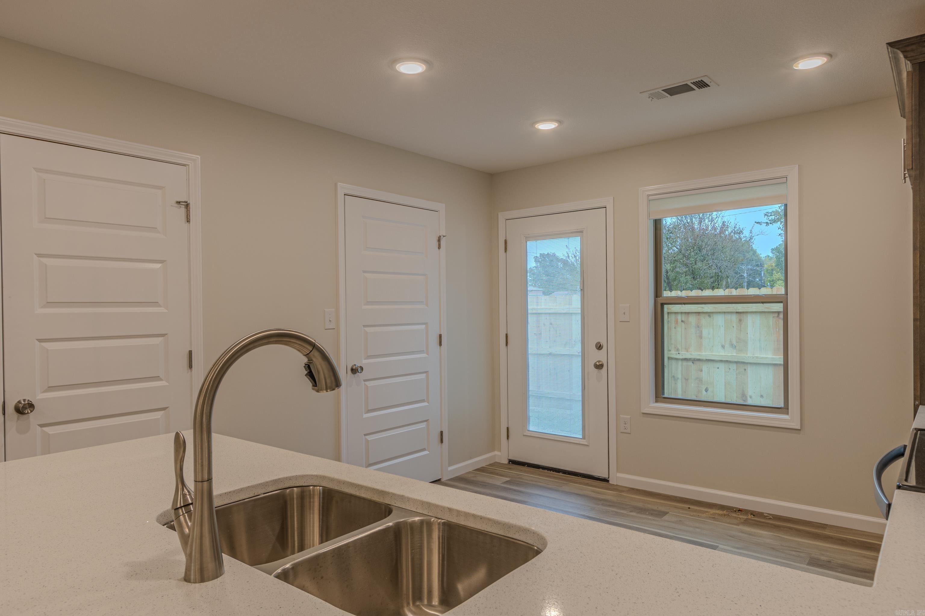 BENONI HARRIS - Residential