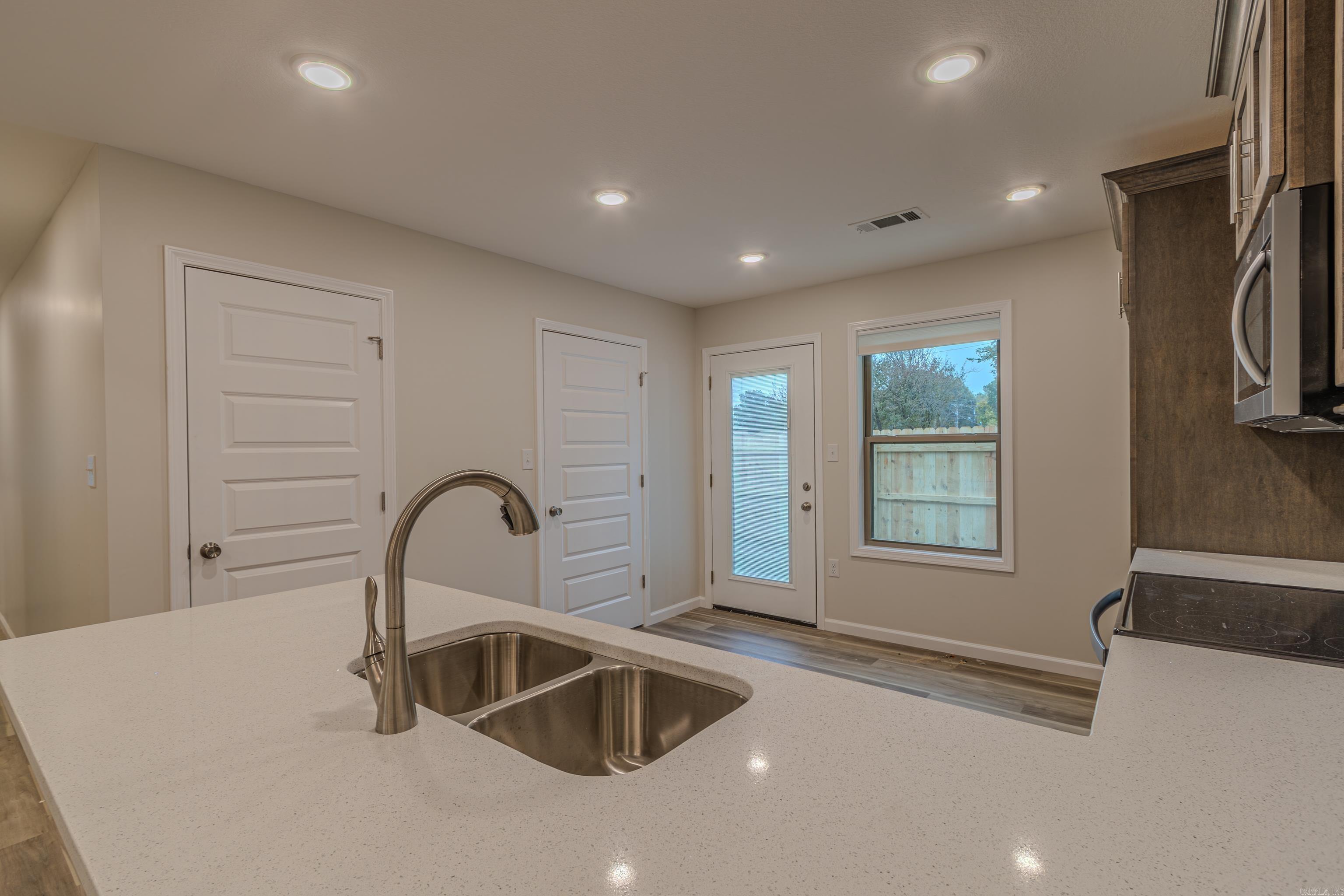 BENONI HARRIS - Residential