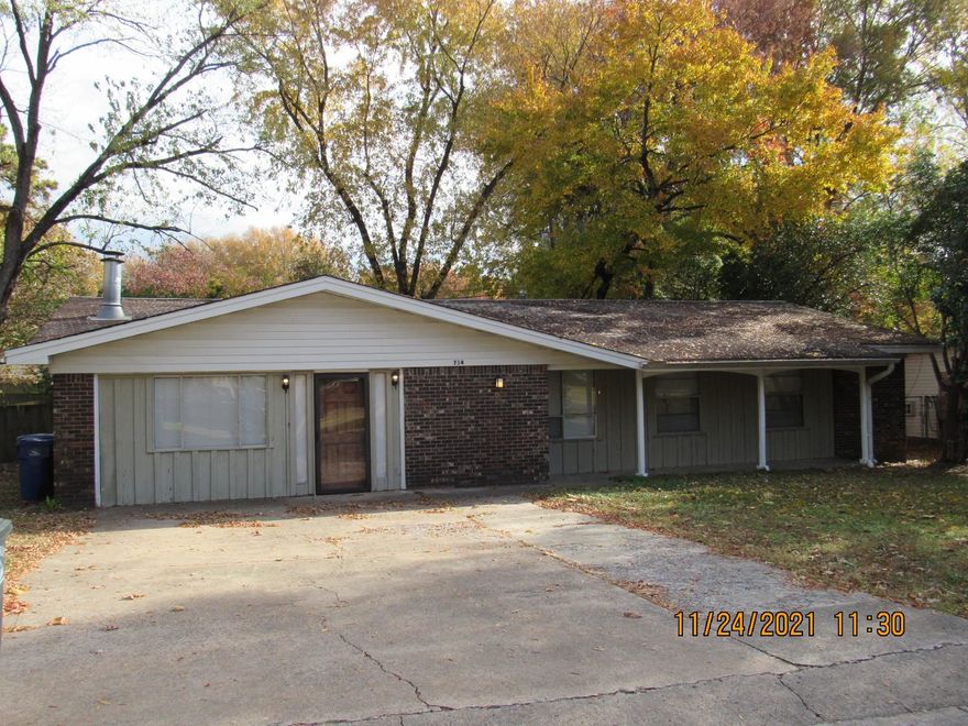 Spacious 4 bedroom home located close to UCA and downtown Conway, 2 large living areas, galley style updated kitchen with new cabinets, newer appliances including refrigerator, washer & dryer, large laundry room with plenty of storage & newer cabinets, spacious bedrooms, enclosed sunroom, fenced yard, detached storage building, new roof installed November 2021. **Owner will consider a 6 month lease for $1,500 per month.**