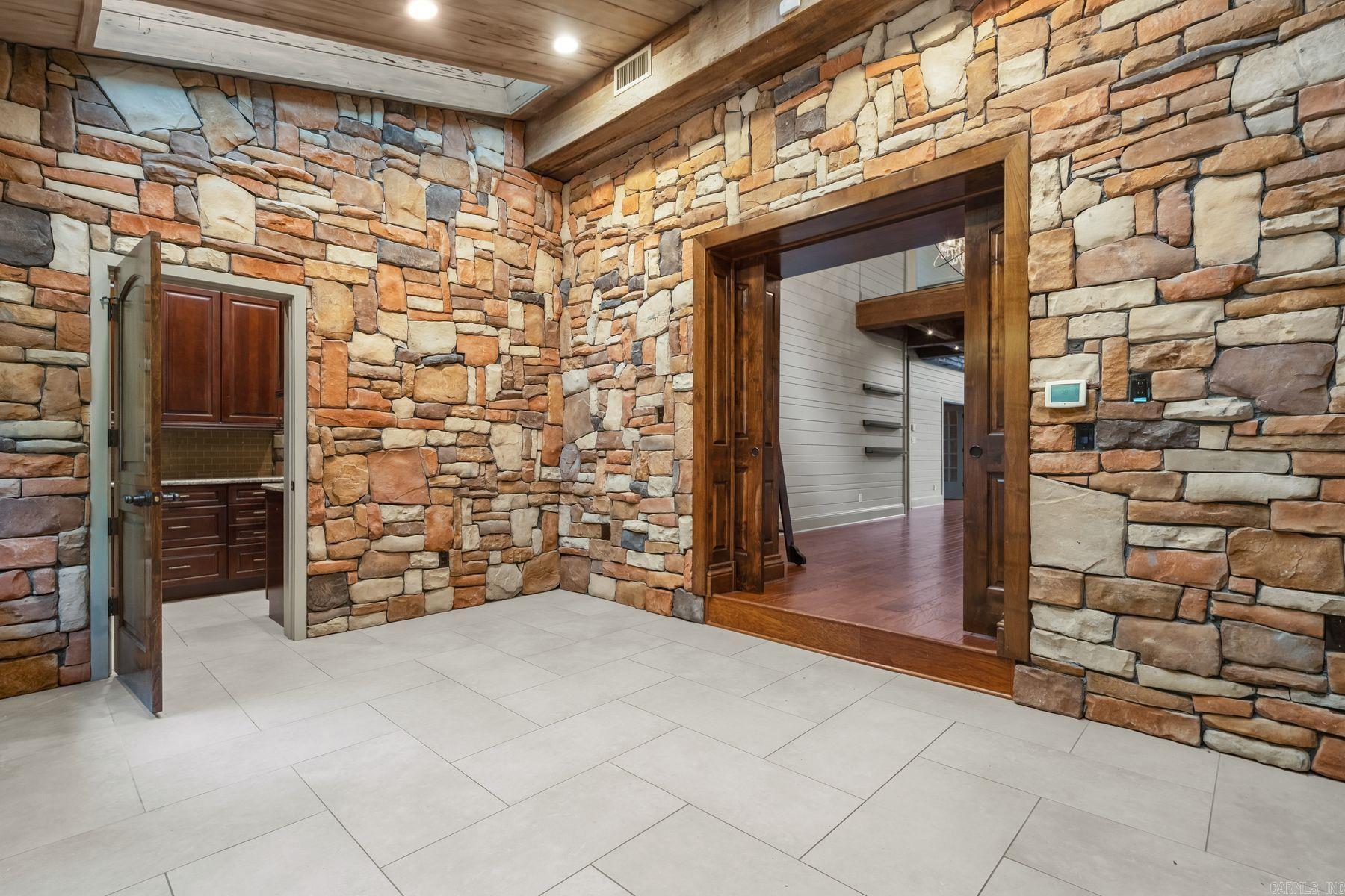 HSR BLK - Residential