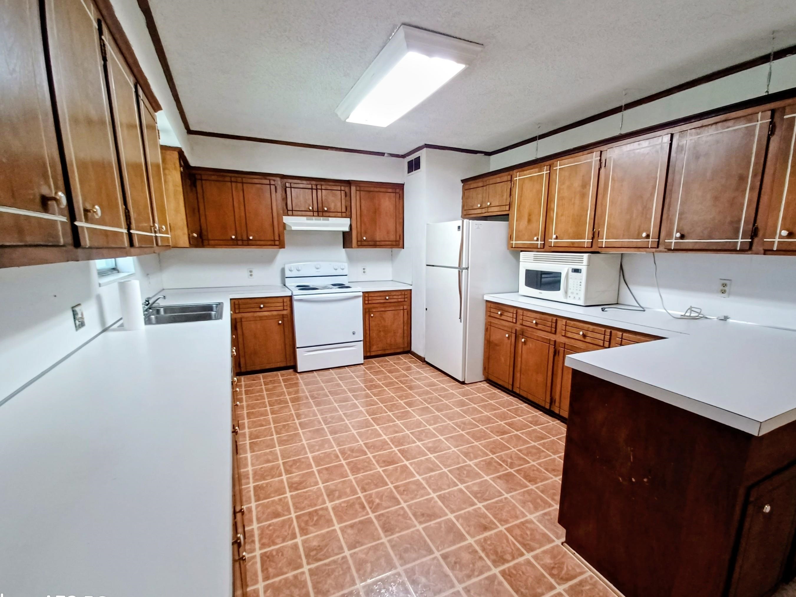 CROWN ADDITION - Residential