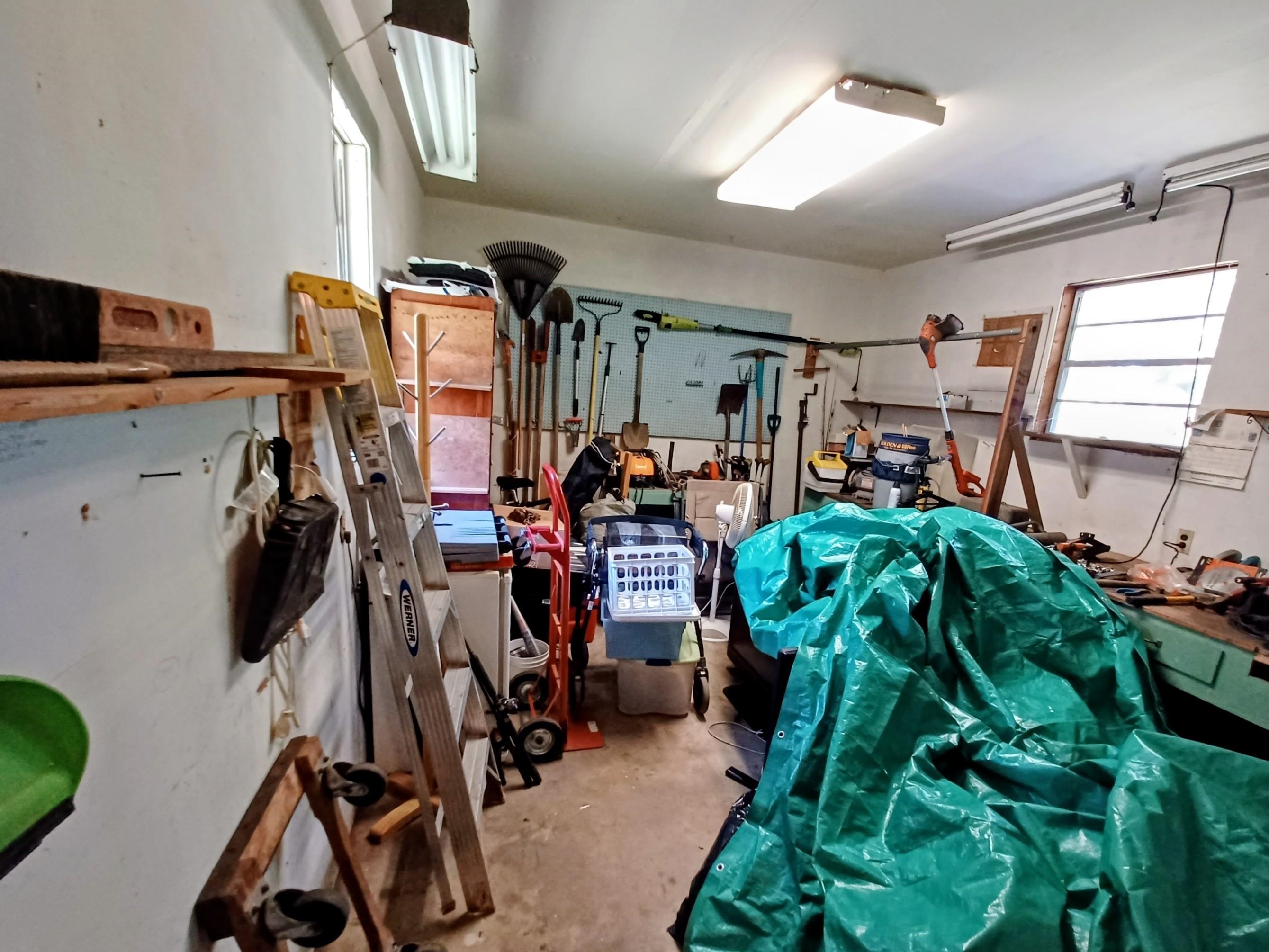 CROWN ADDITION - Residential