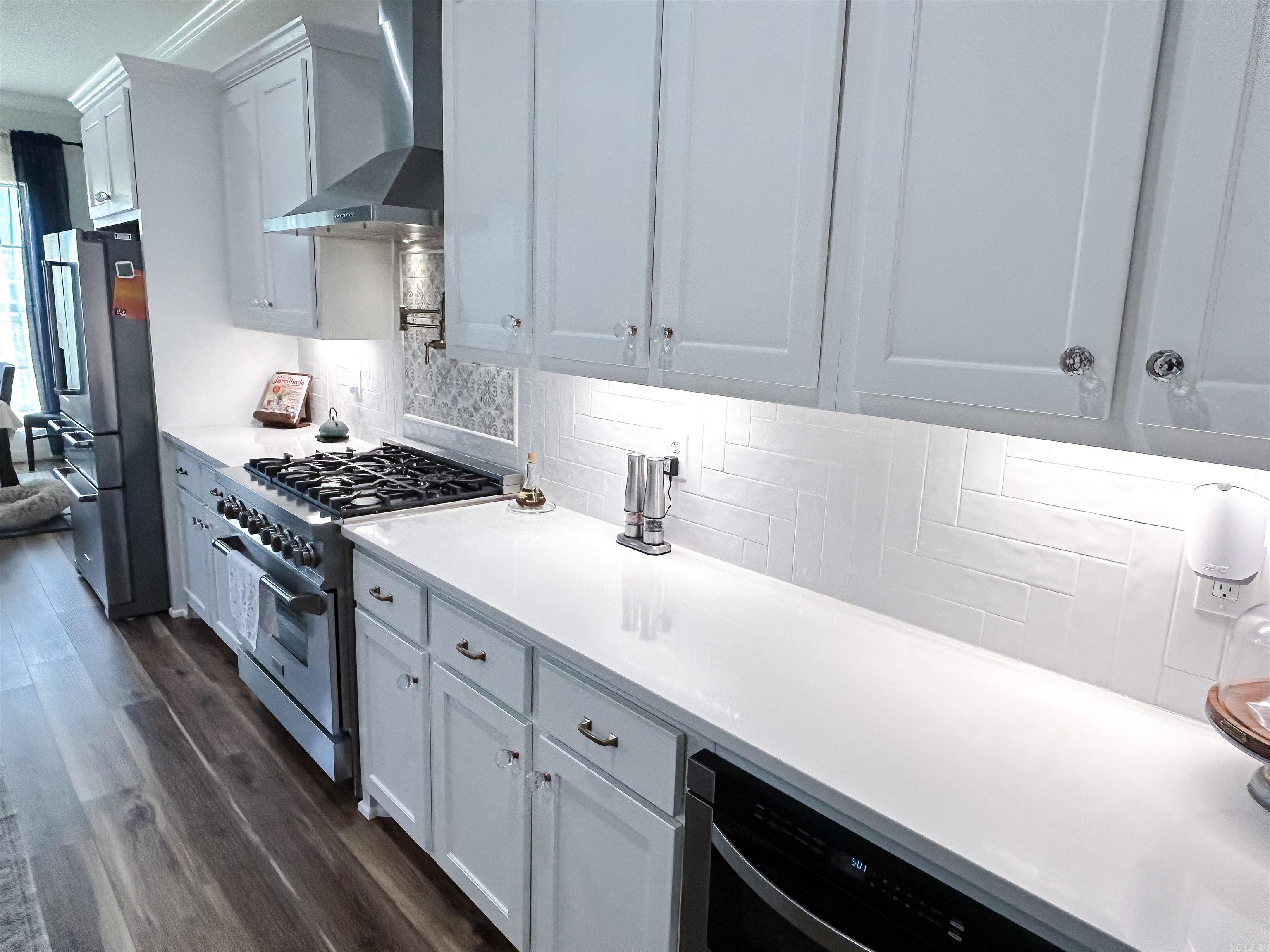 QUAIL HOLLOW - Residential