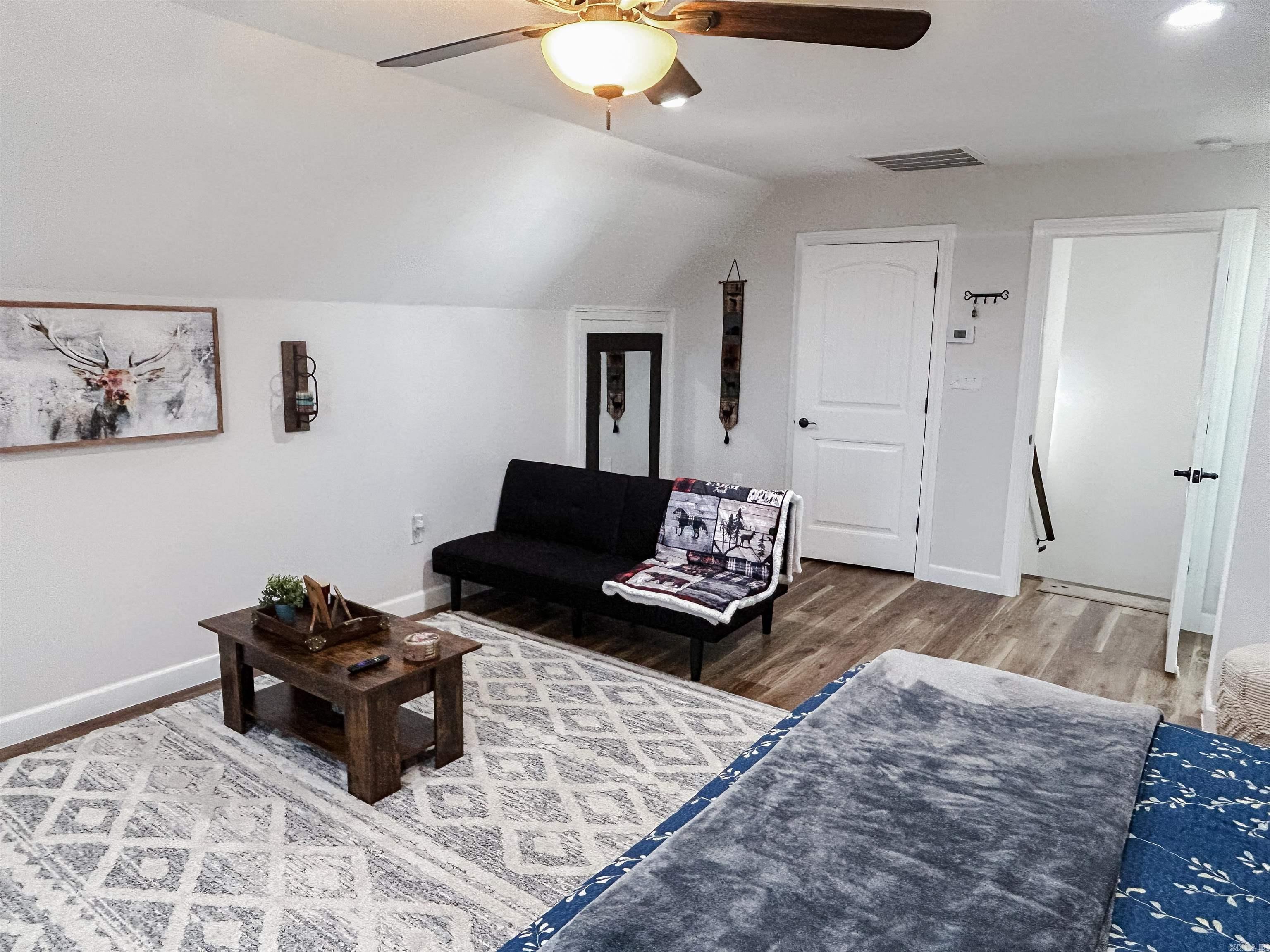 QUAIL HOLLOW - Residential