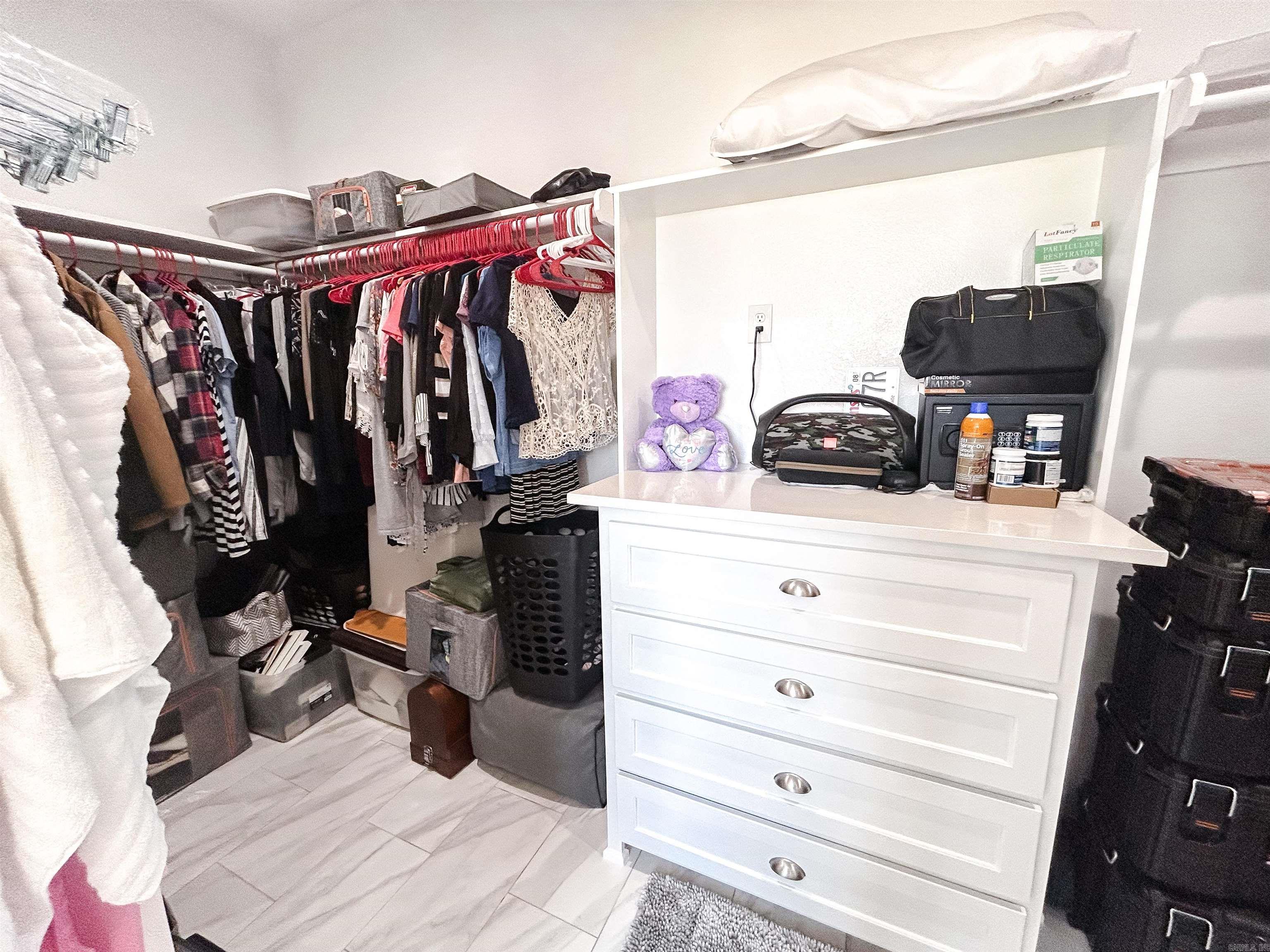 QUAIL HOLLOW - Residential