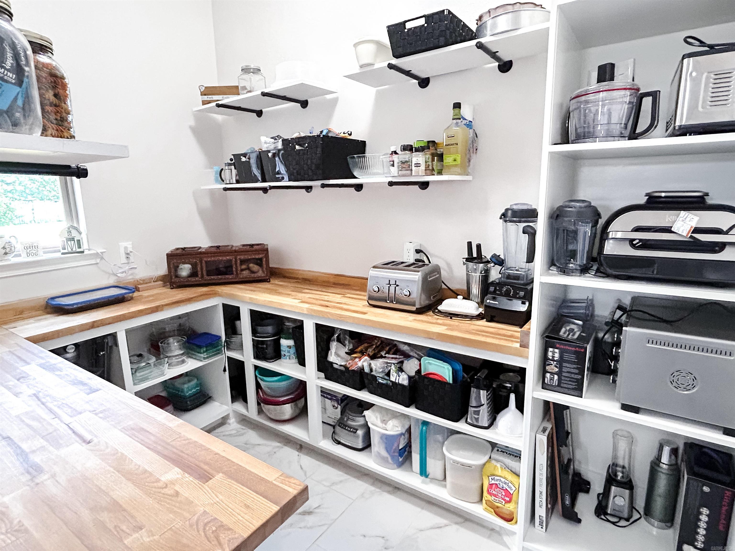 QUAIL HOLLOW - Residential