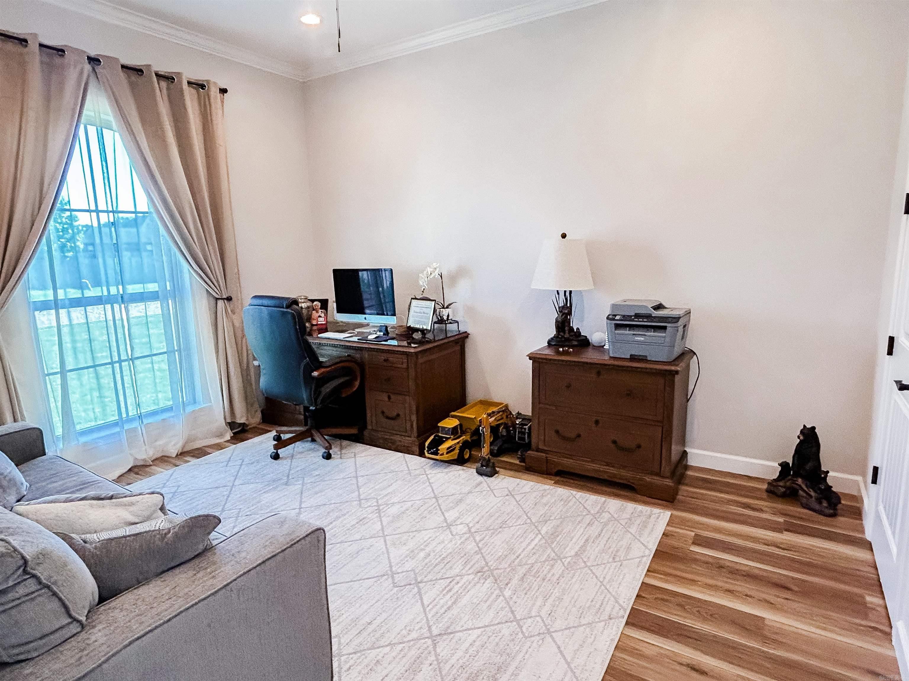 QUAIL HOLLOW - Residential