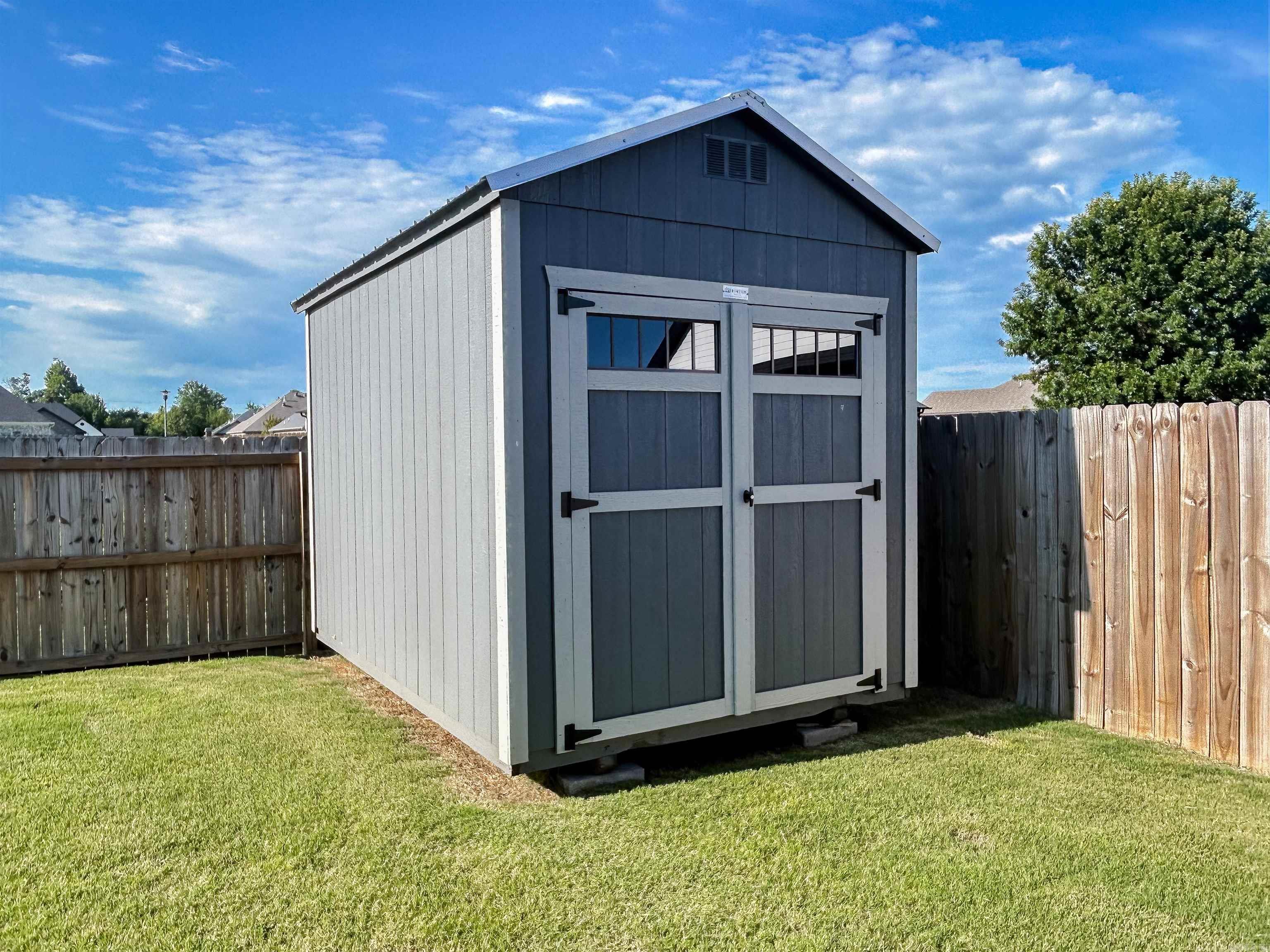 QUAIL HOLLOW - Residential