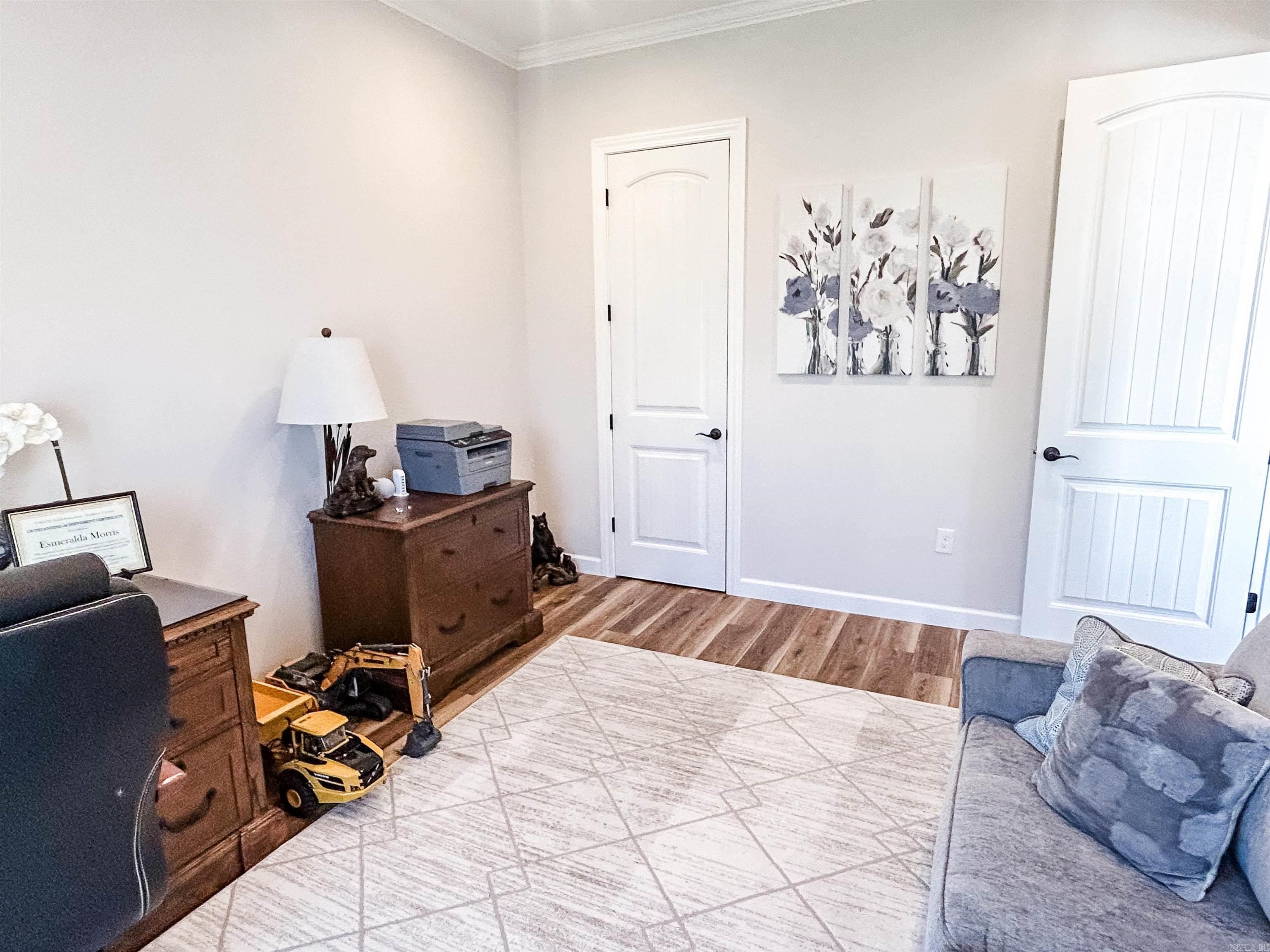 QUAIL HOLLOW - Residential