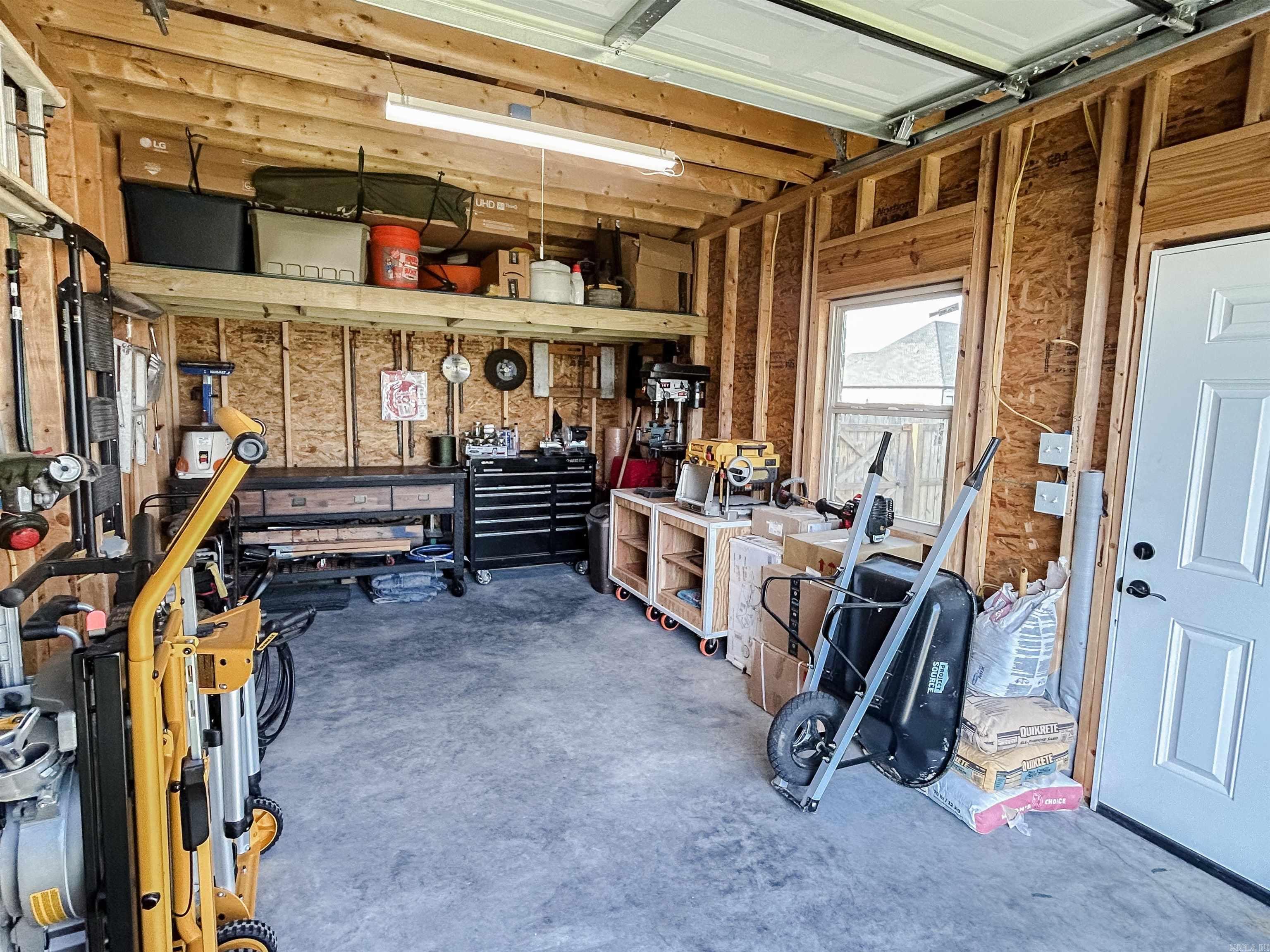 QUAIL HOLLOW - Residential