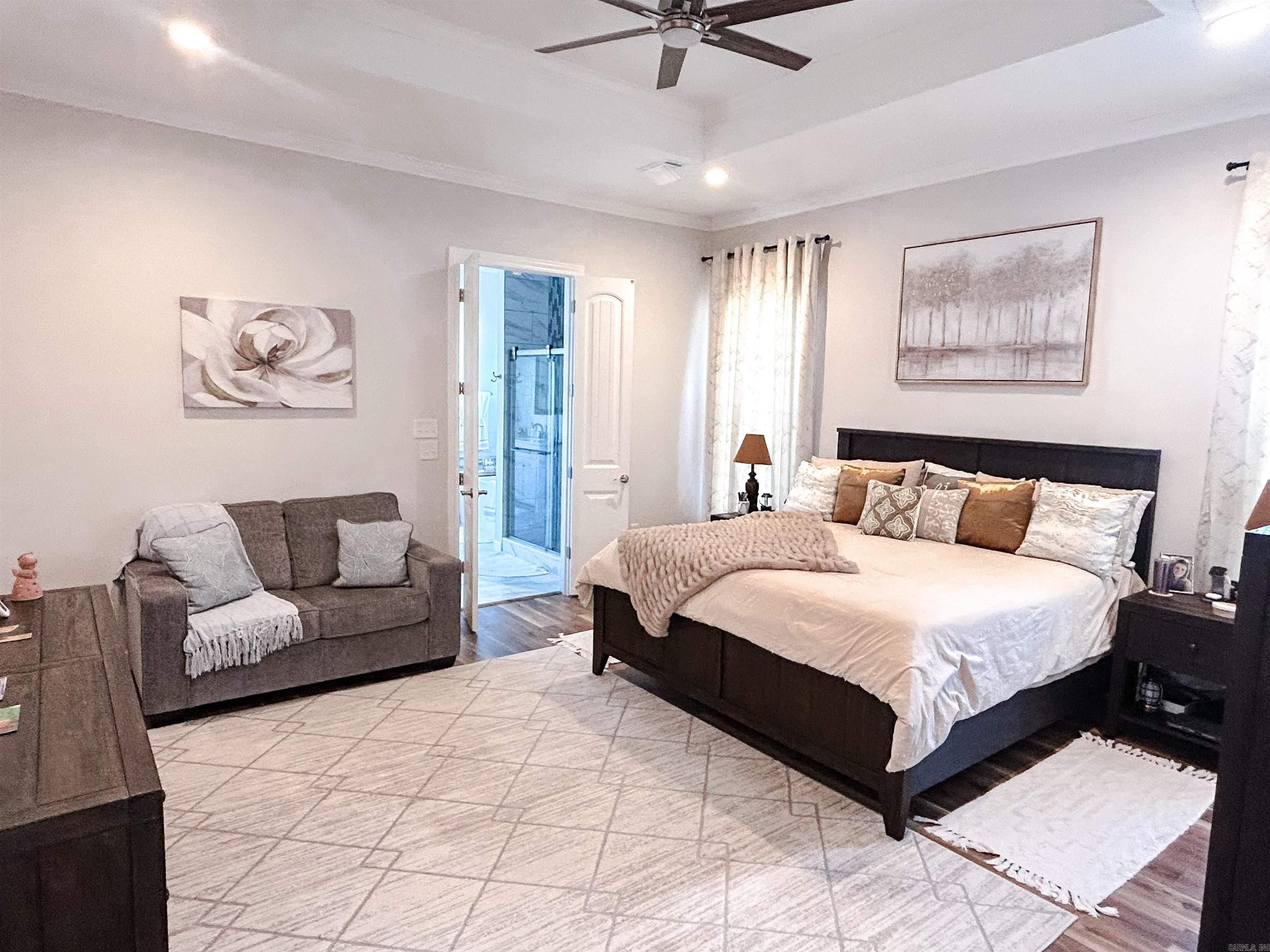 QUAIL HOLLOW - Residential