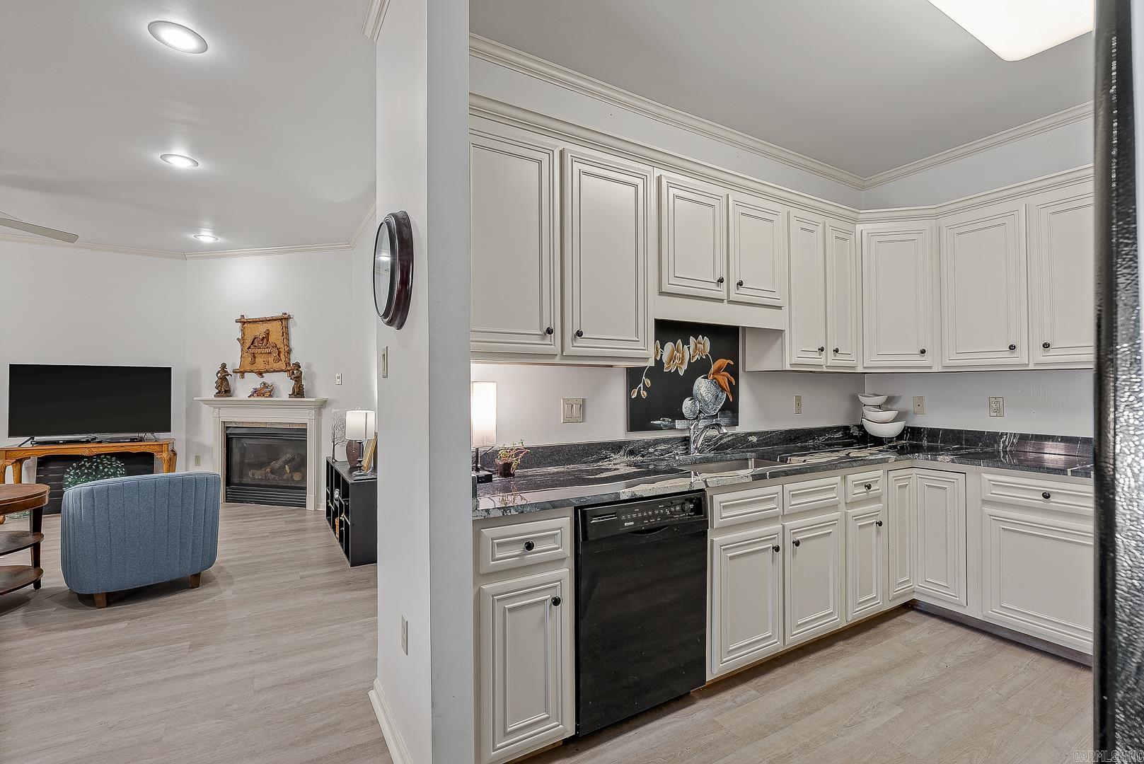 Ridgepointe - Residential